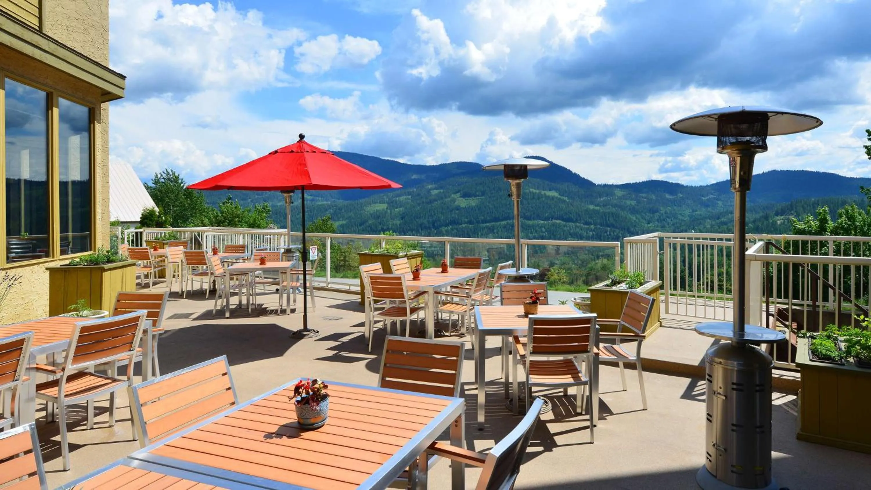 Restaurant/places to eat in Prestige Mountain Resort Rossland
