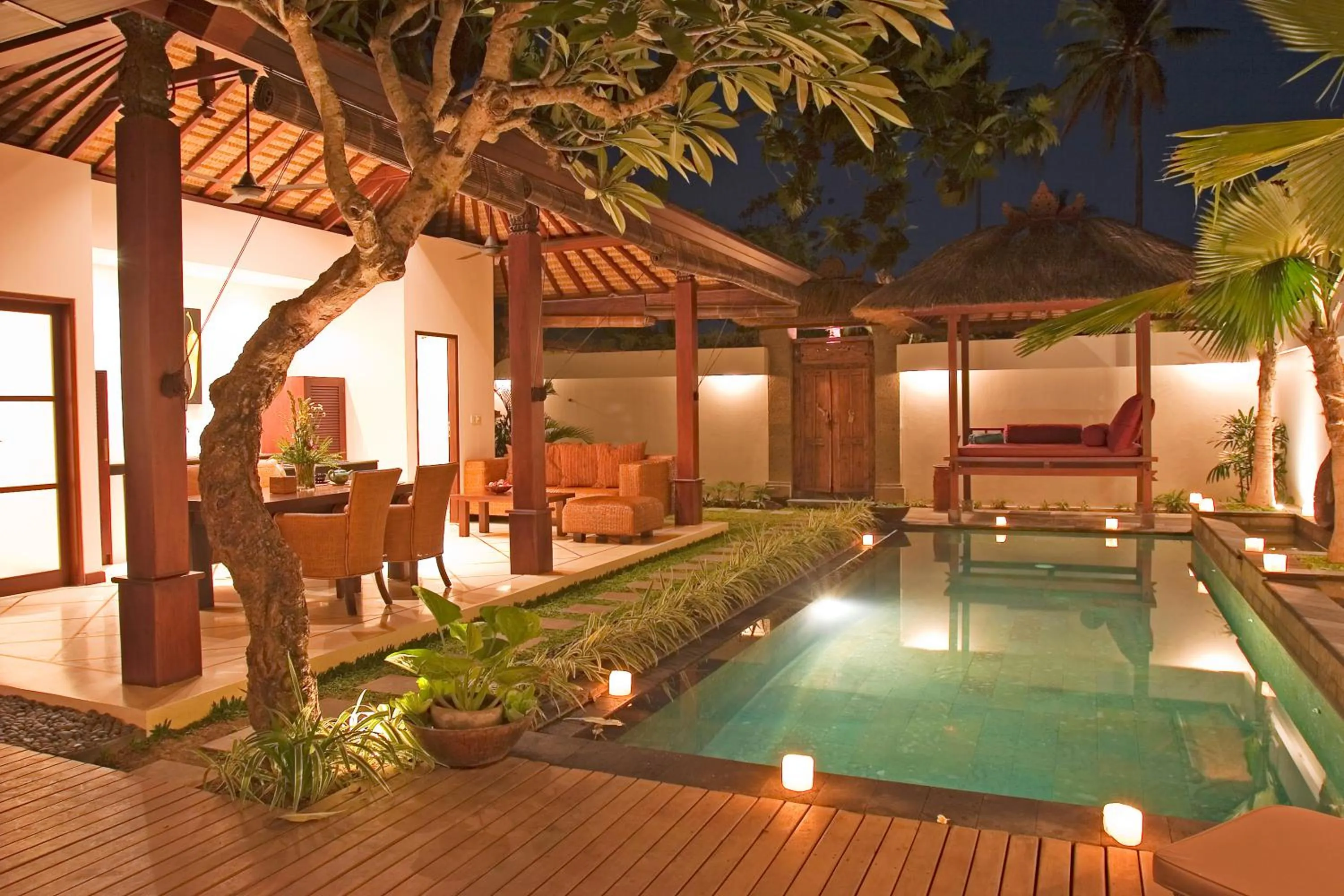 Swimming pool in Ellora Villa