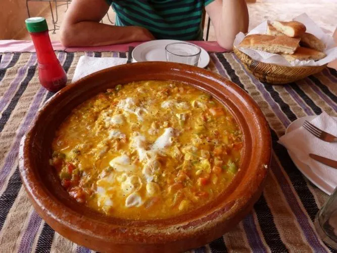 Food in kasbah Ait arbi