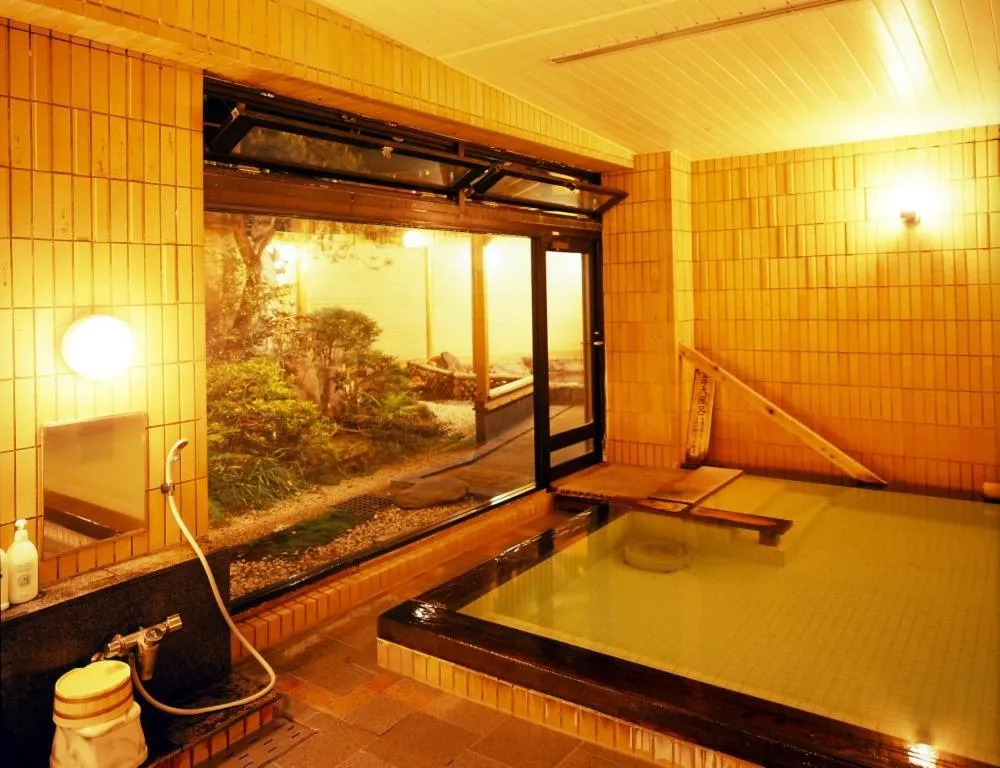 Hot Spring Bath in Kanemidori
