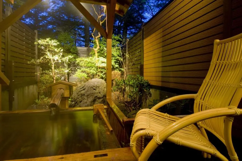 Open Air Bath in Kanemidori