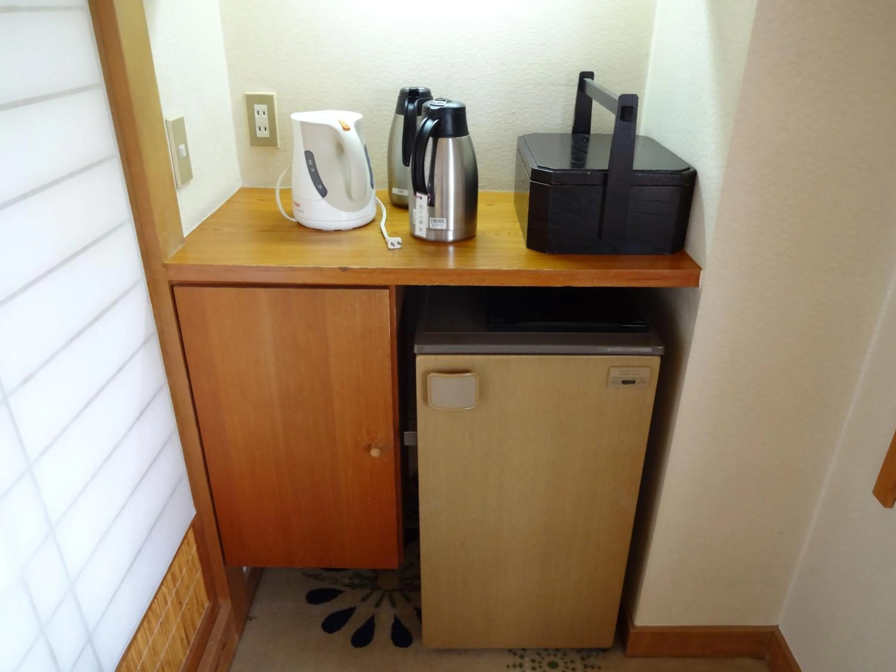 Coffee/tea facilities in Kanemidori