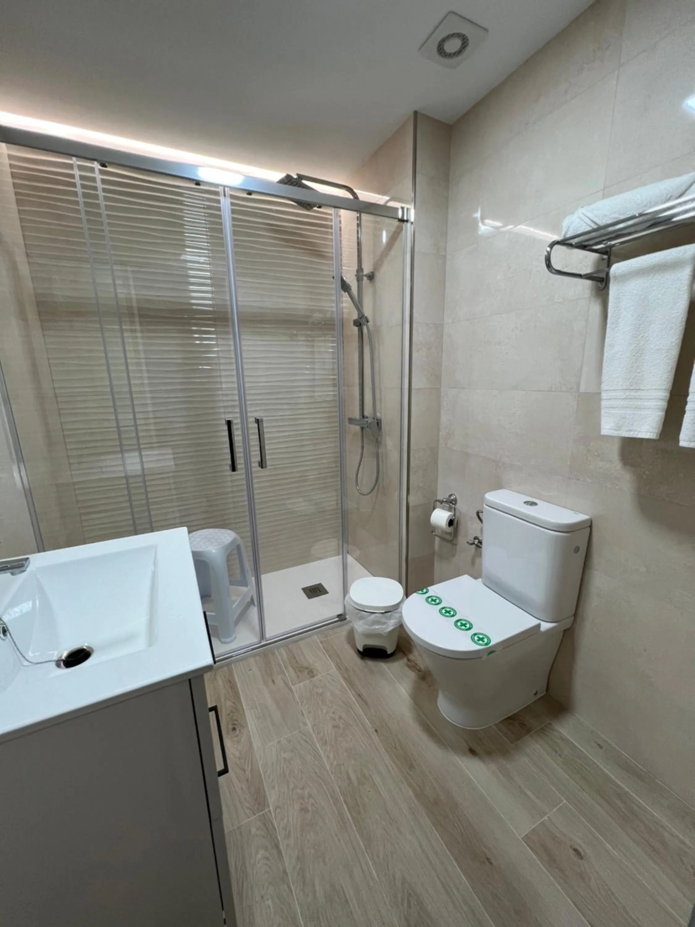 Shower in Hotel Rio Mar