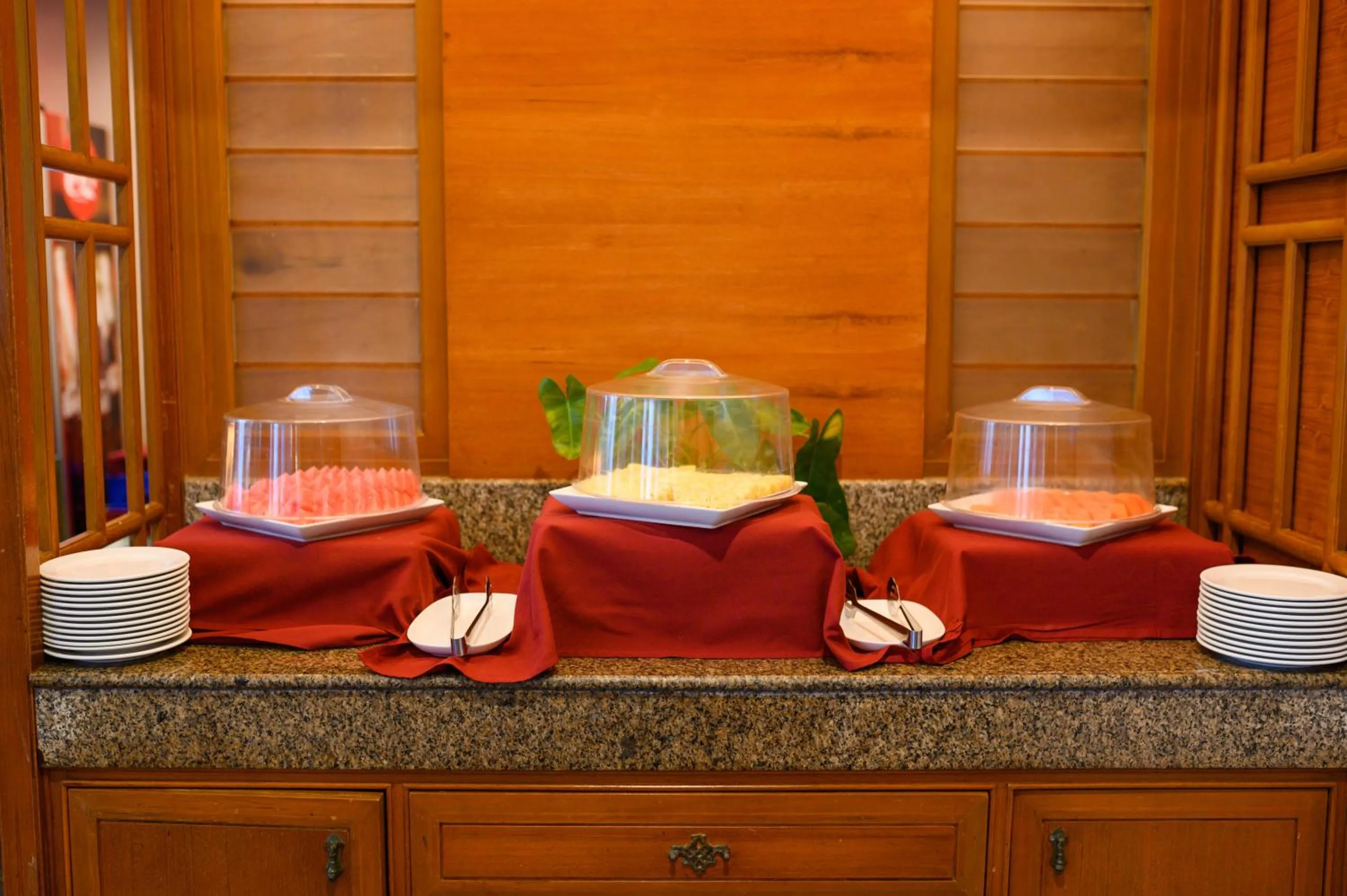 Food and drinks in Phuket Kata Resotel