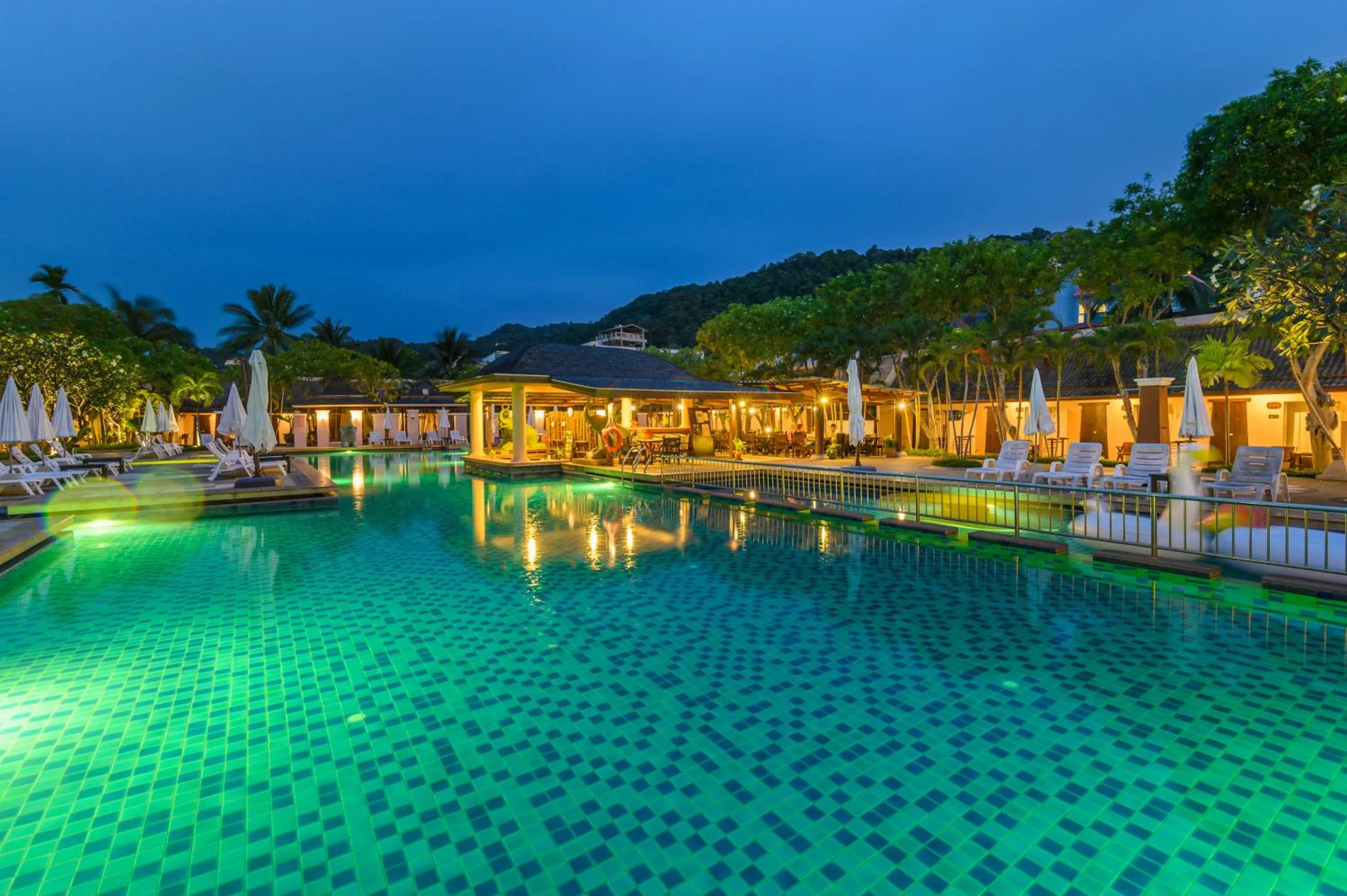 Swimming pool in Phuket Kata Resotel