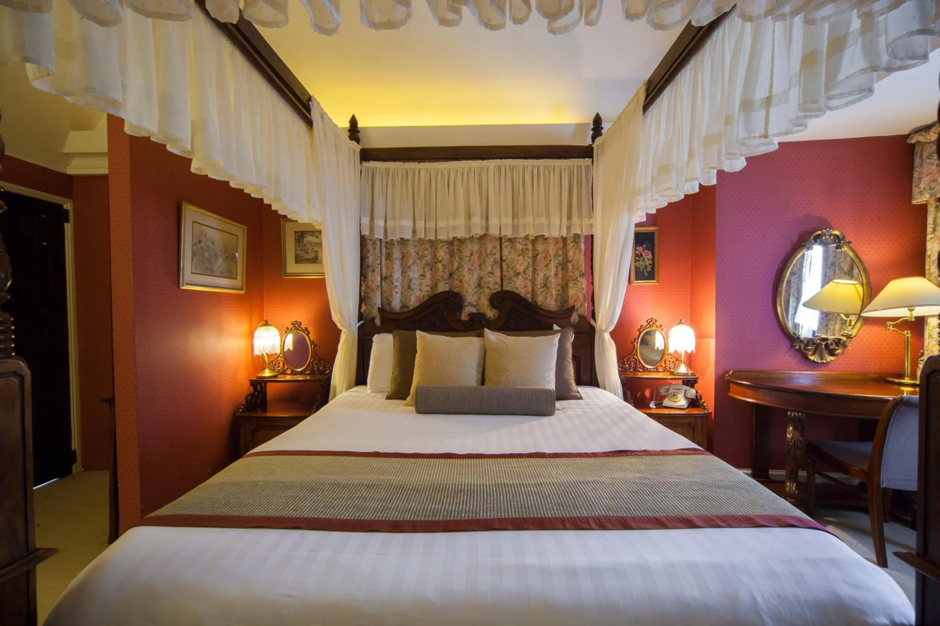 Bed in The Holt Hotel