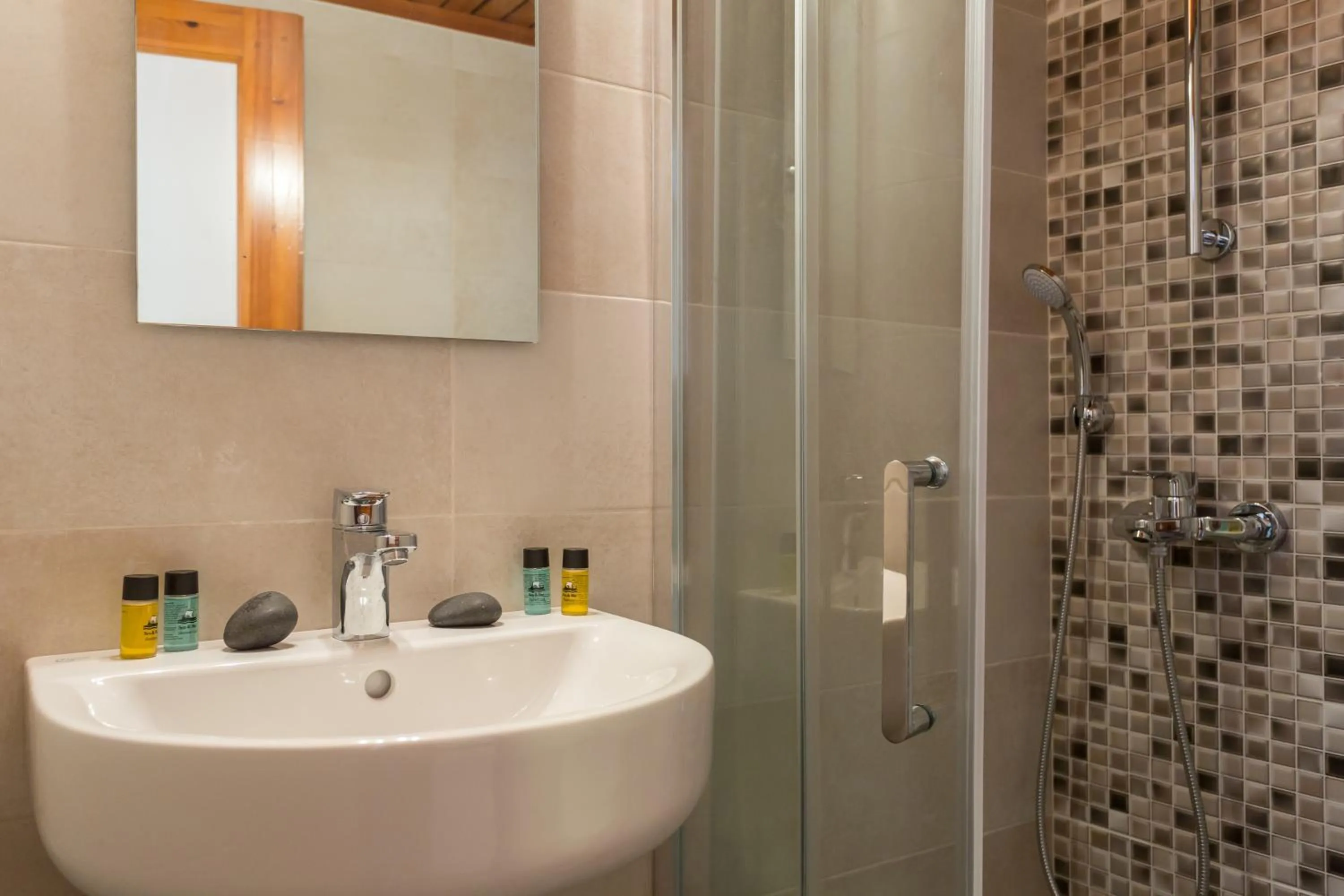 Bathroom in Hotel Akti