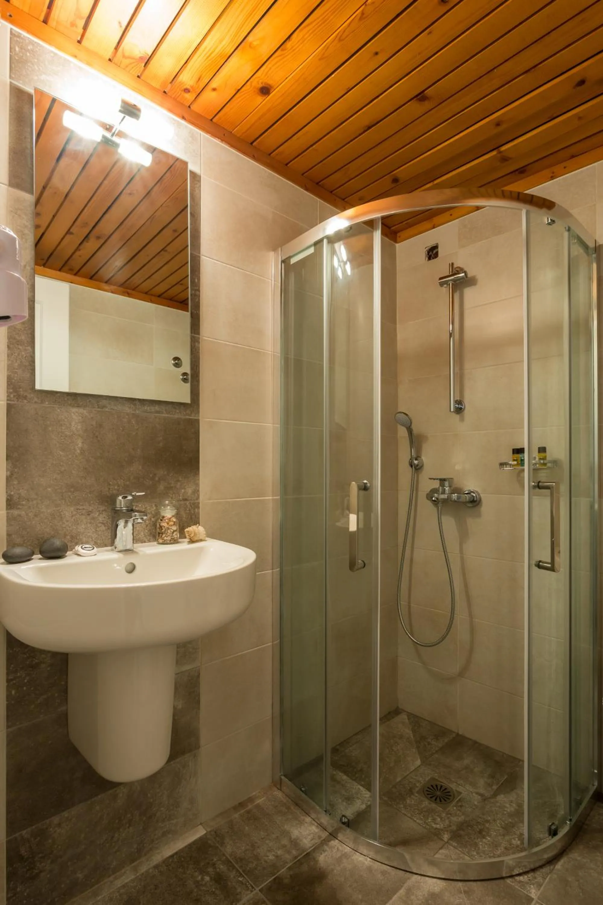 Bathroom in Hotel Akti