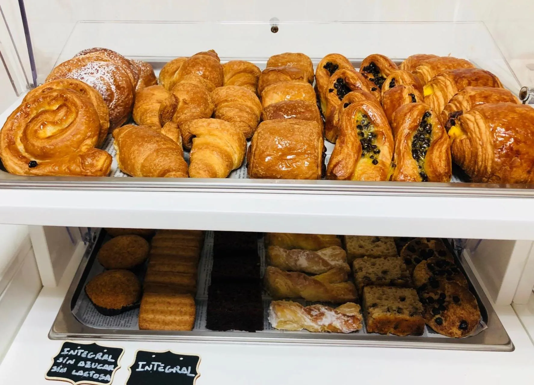 Breakfast in Rosabel