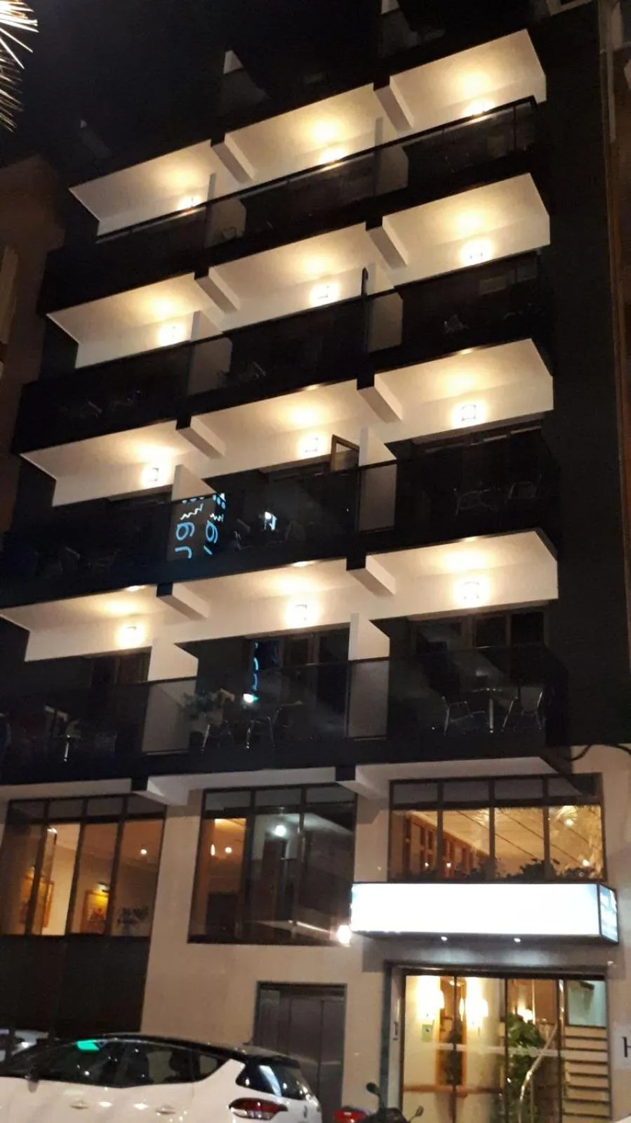 Facade/entrance in Rosabel