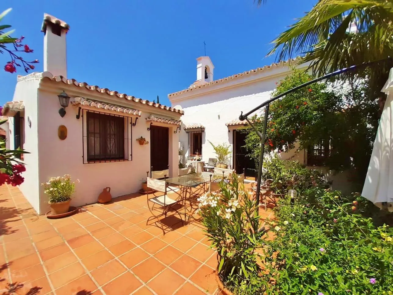 Property building in Escuela La Crujía