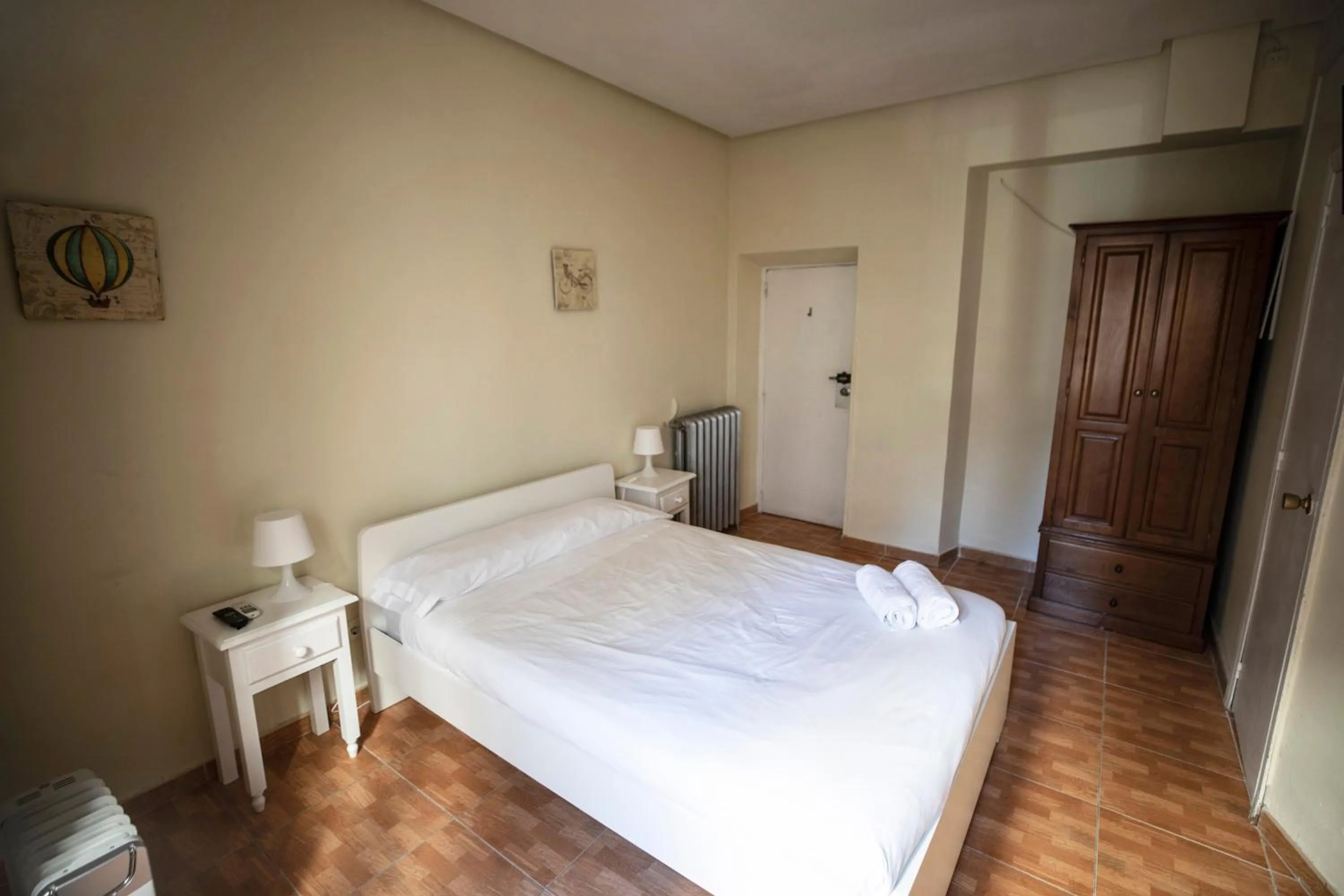 Bed in Hostal Los Perales