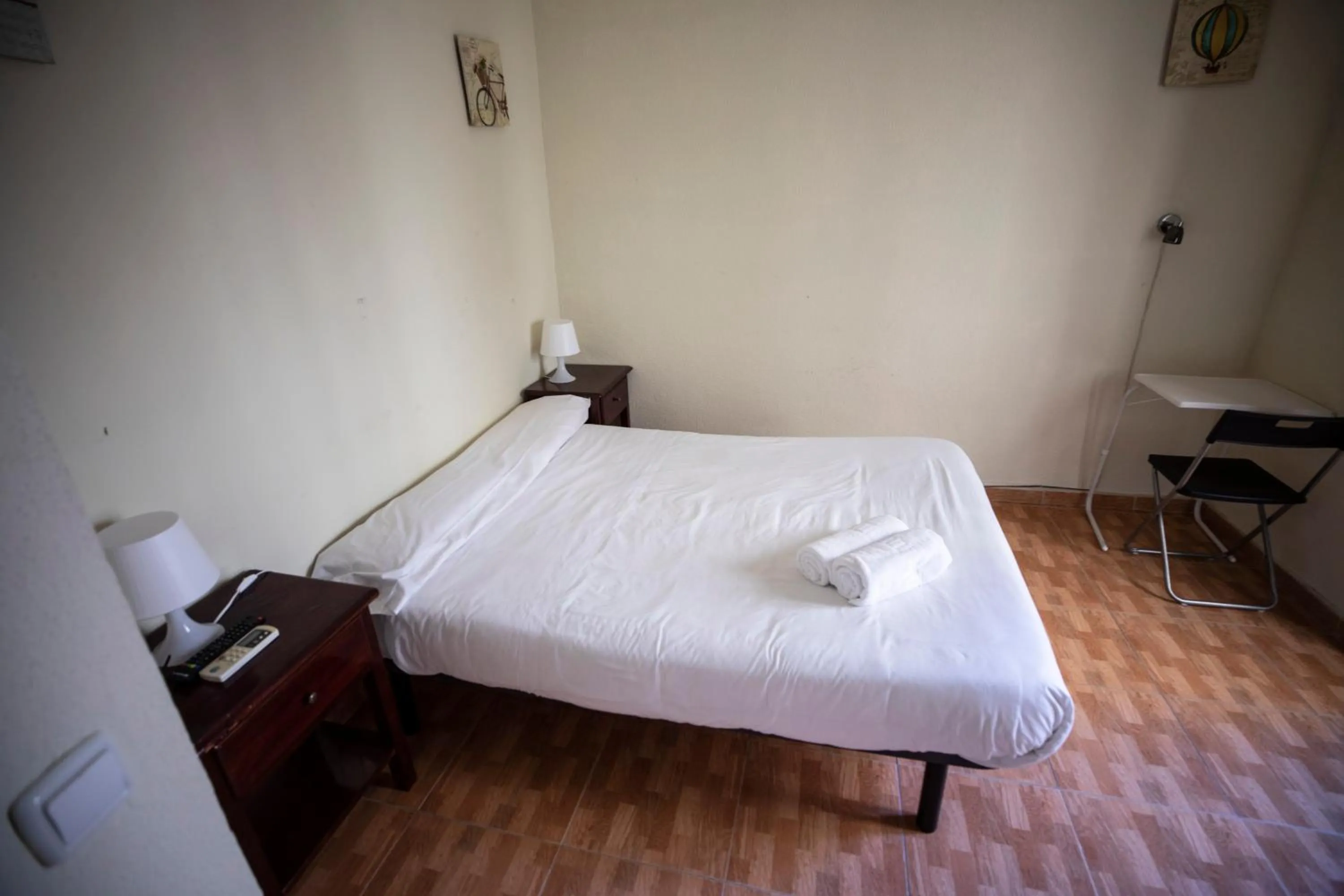 Bed in Hostal Los Perales