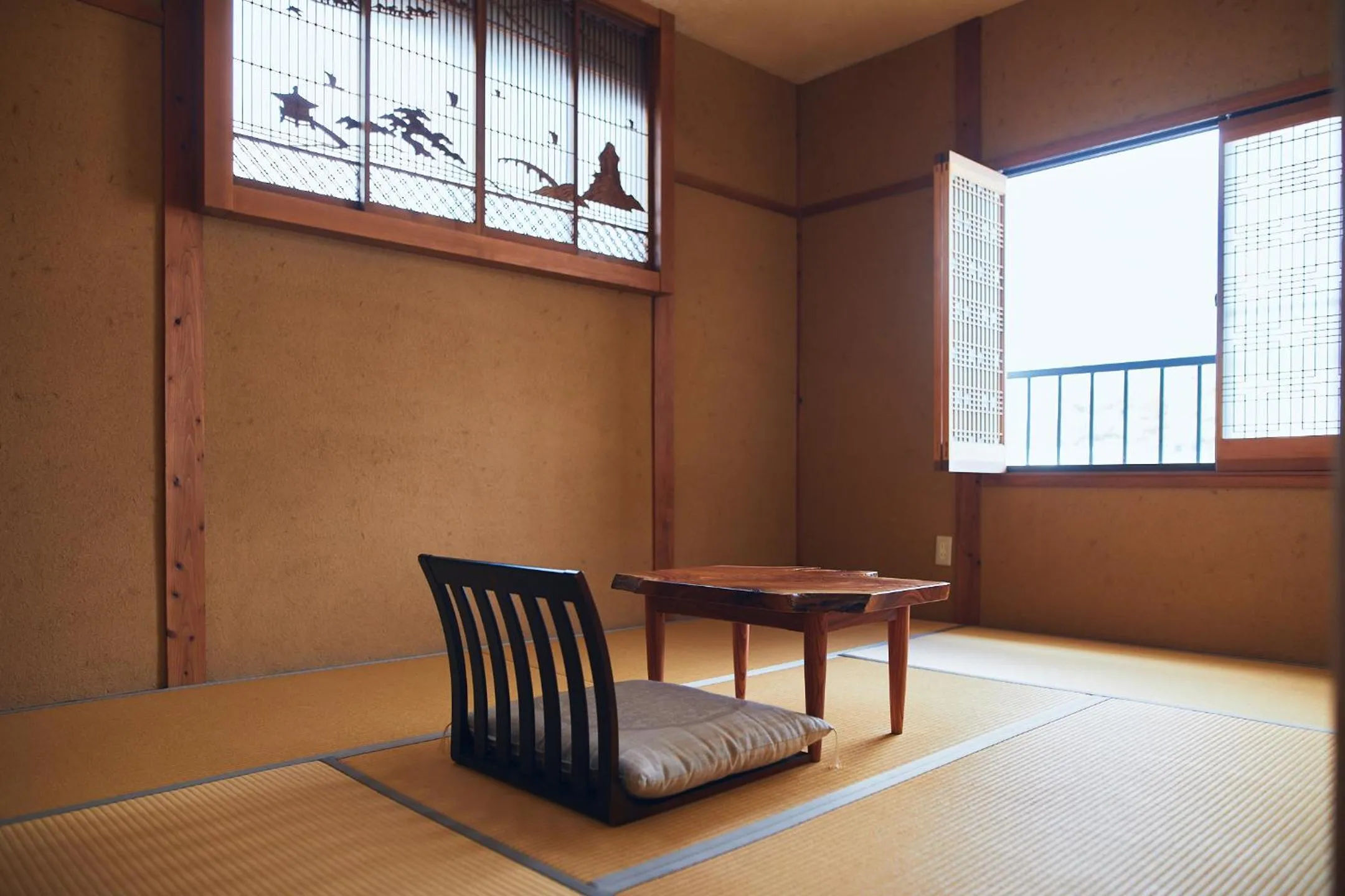 Photo of the whole room in Suikomareso