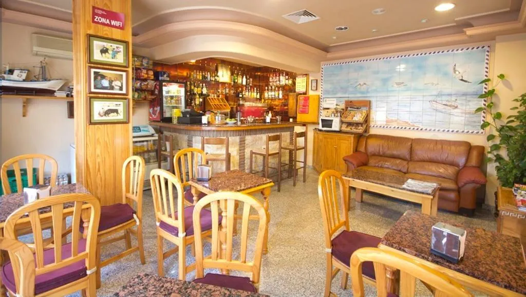 Lounge or bar in Hostal Los Corchos