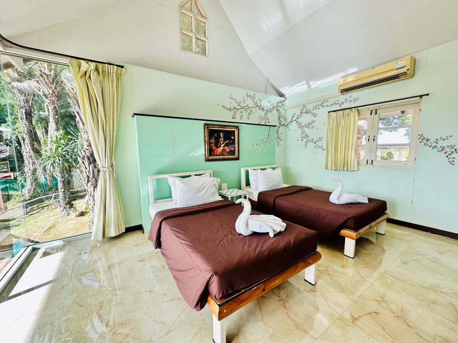 Bedroom, Bed in Yoko River Kwai Resort