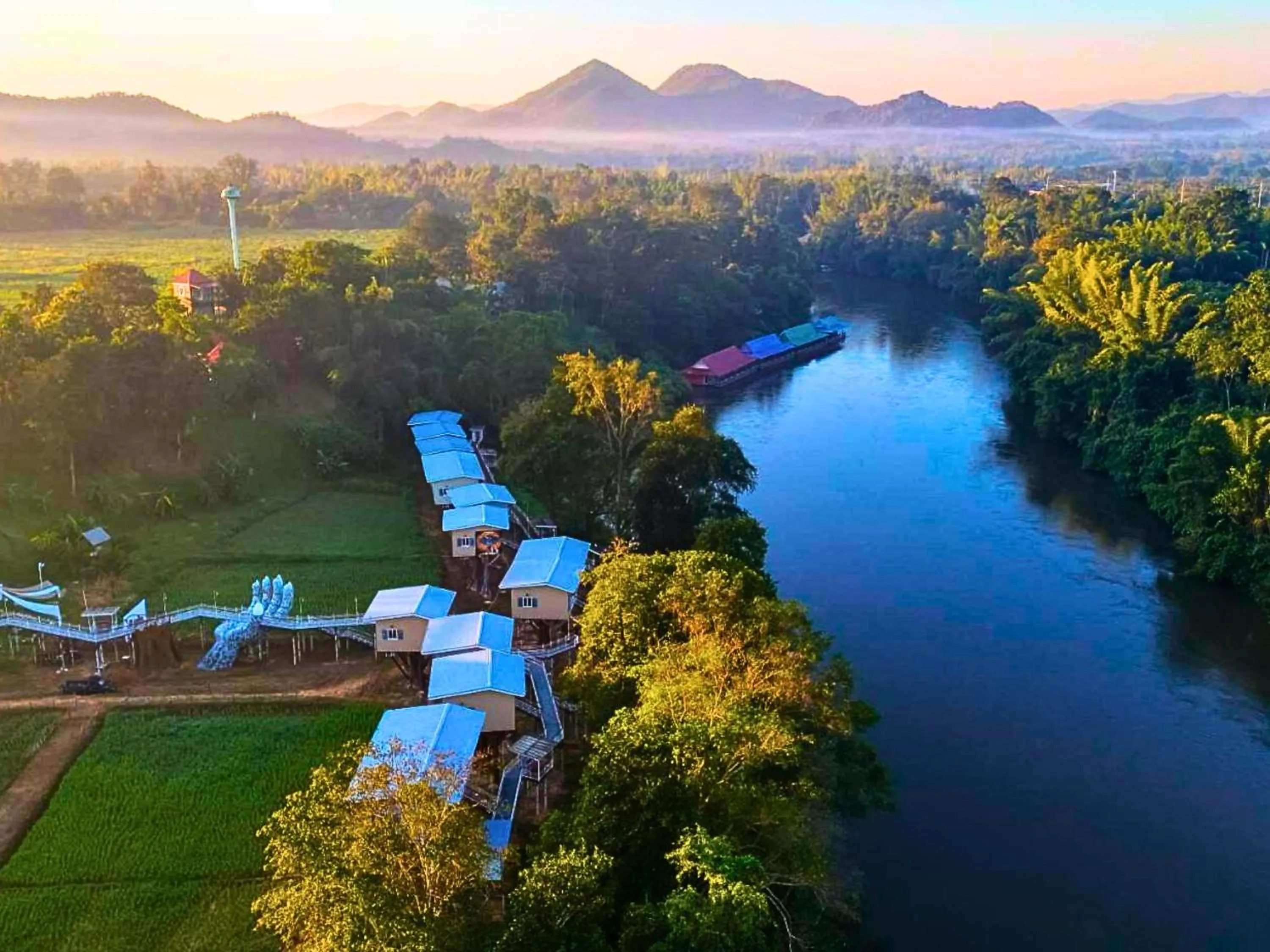 Property building in Yoko River Kwai Resort