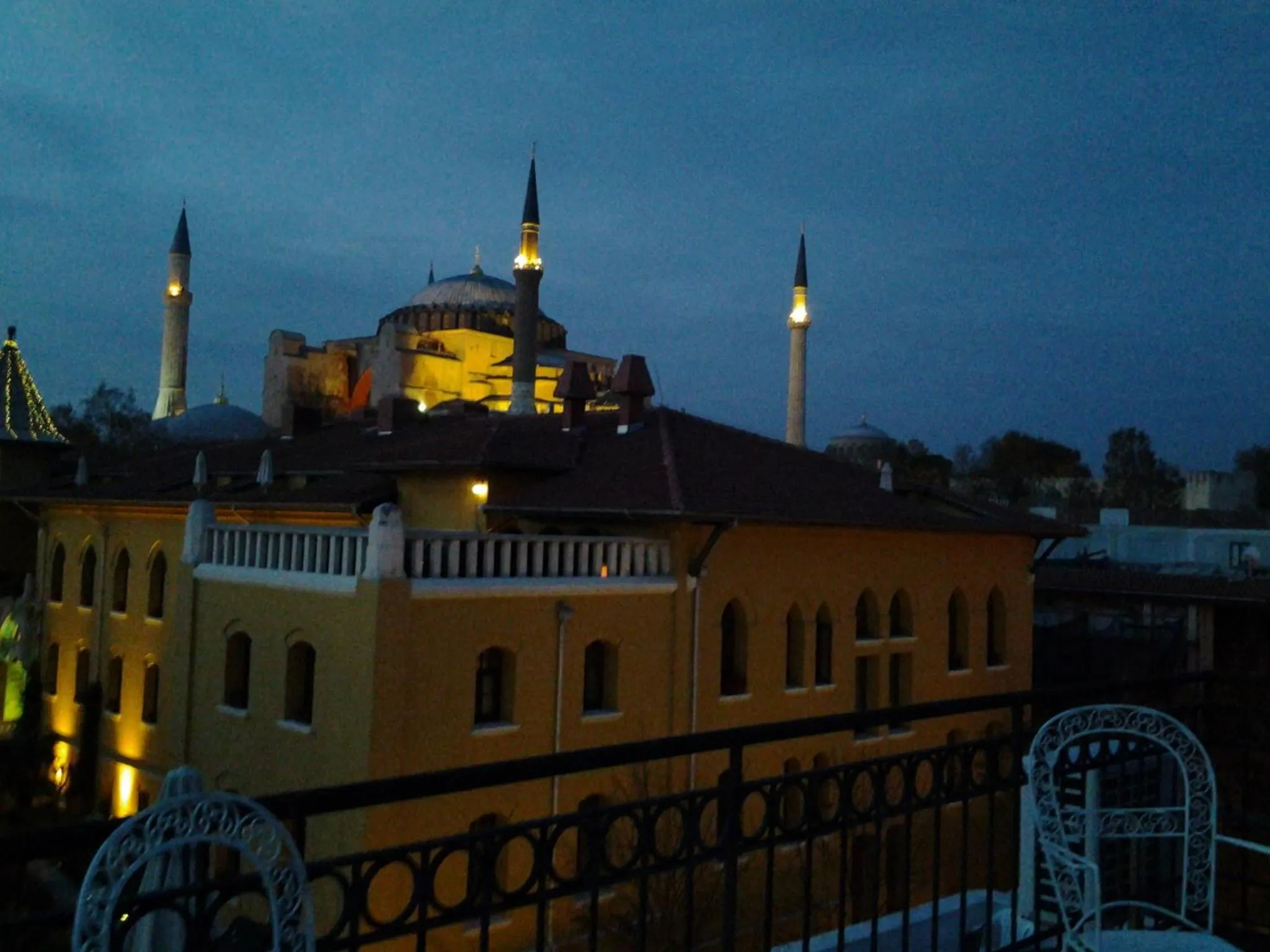 Balcony/Terrace in Berk Guest House - Grandma's House