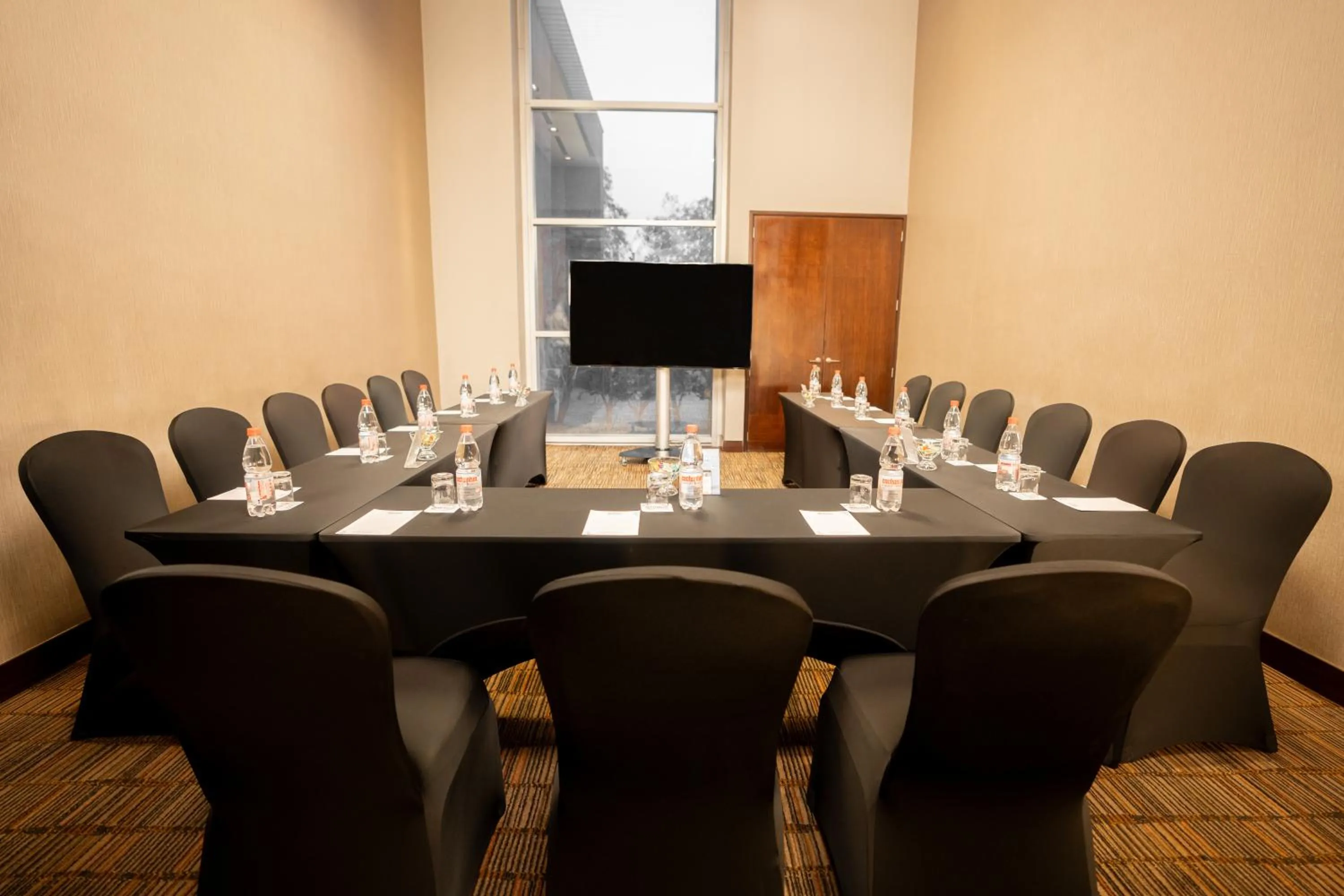 Meeting/conference room in Hilton Garden Inn Santiago Airport
