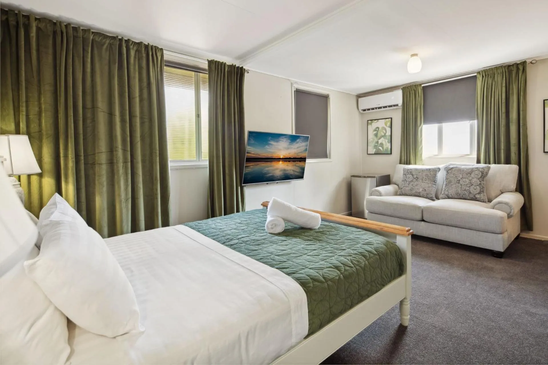 Bedroom, Bed in Freshwater BnB