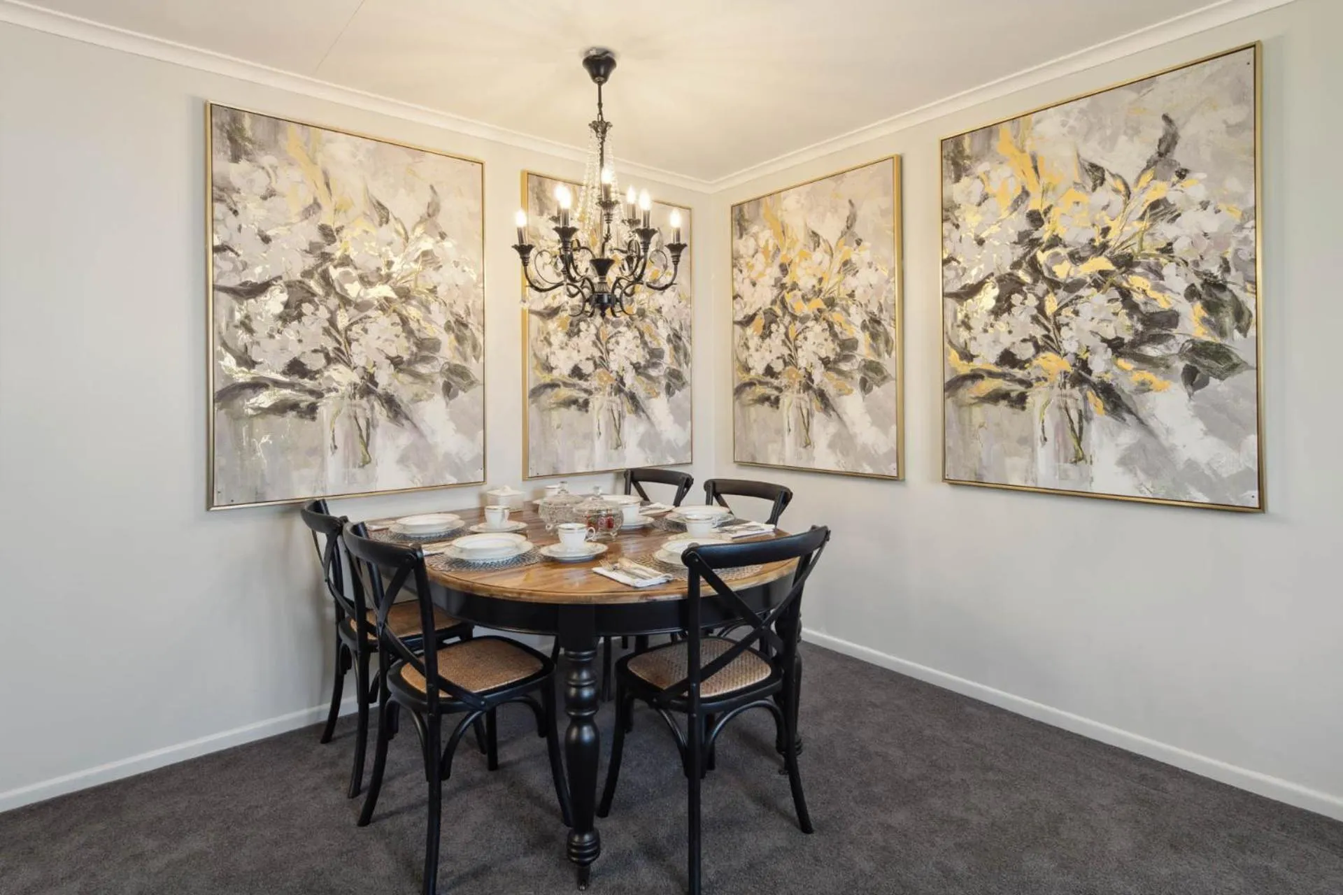 Decorative detail in Freshwater BnB