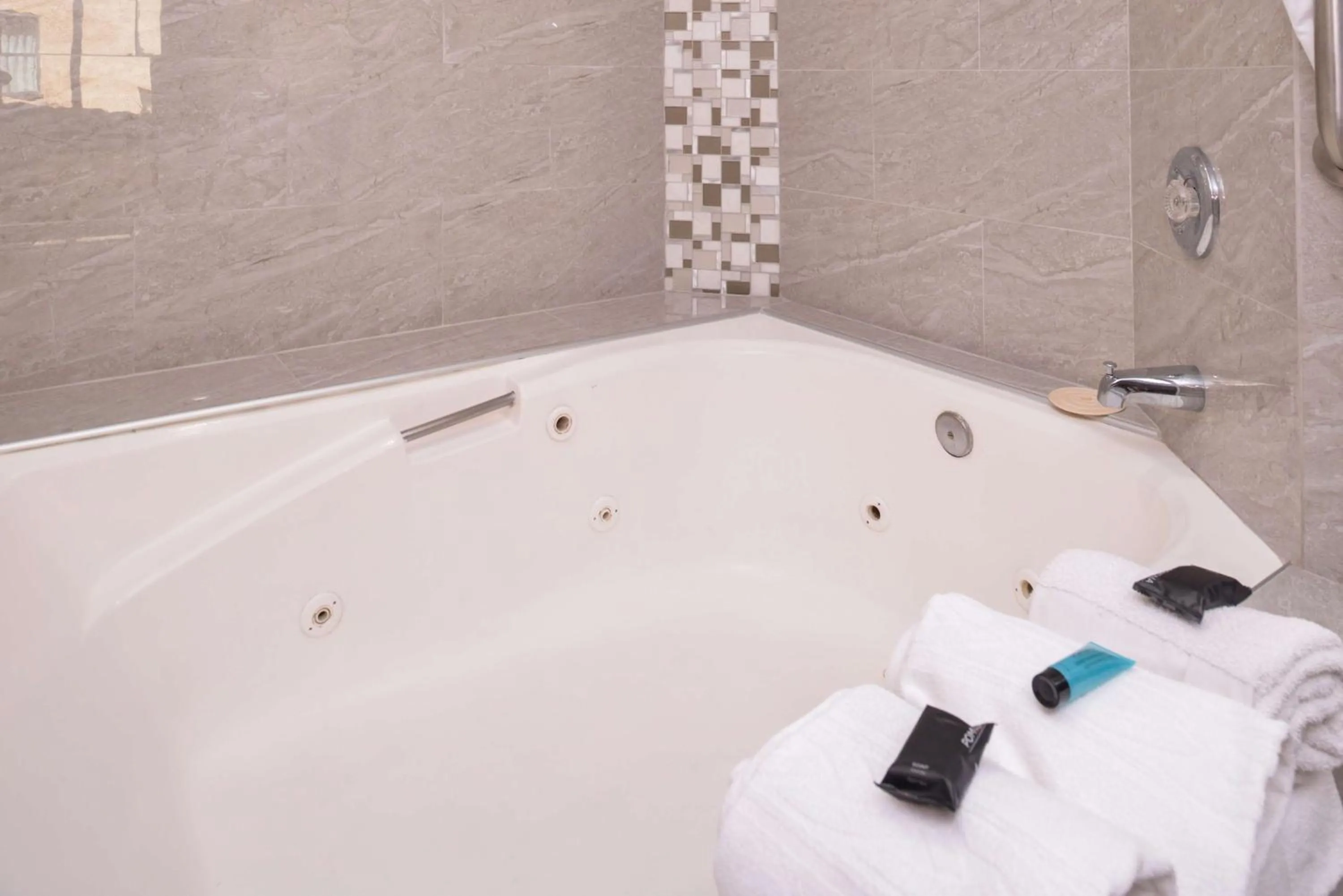 Bedroom in Laguna Inn and Suites