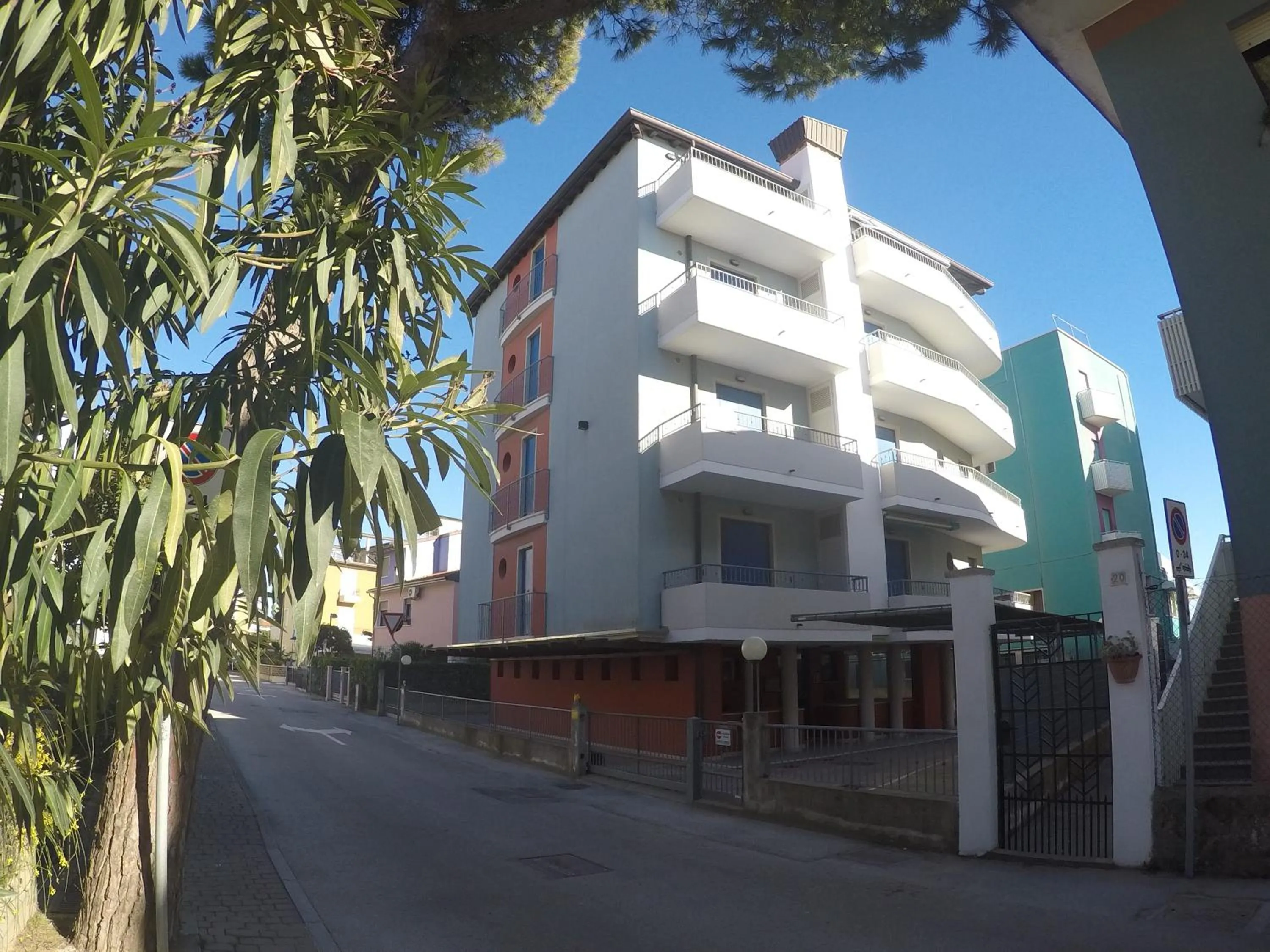 Facade/entrance in Residence Marina Blu - Agenzia Cocal