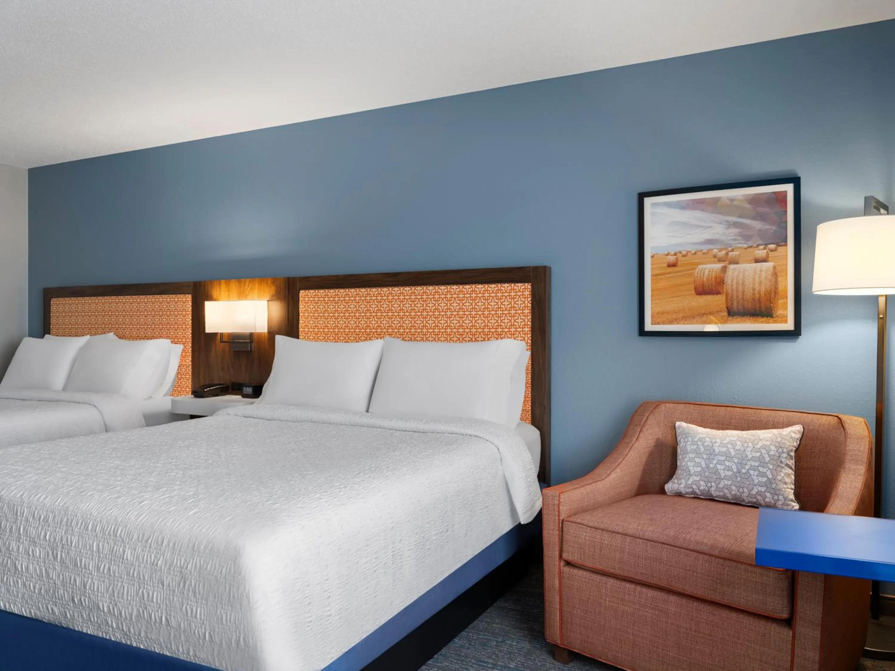 Bedroom, Bed in Hampton Inn Ottawa - Starved Rock Area