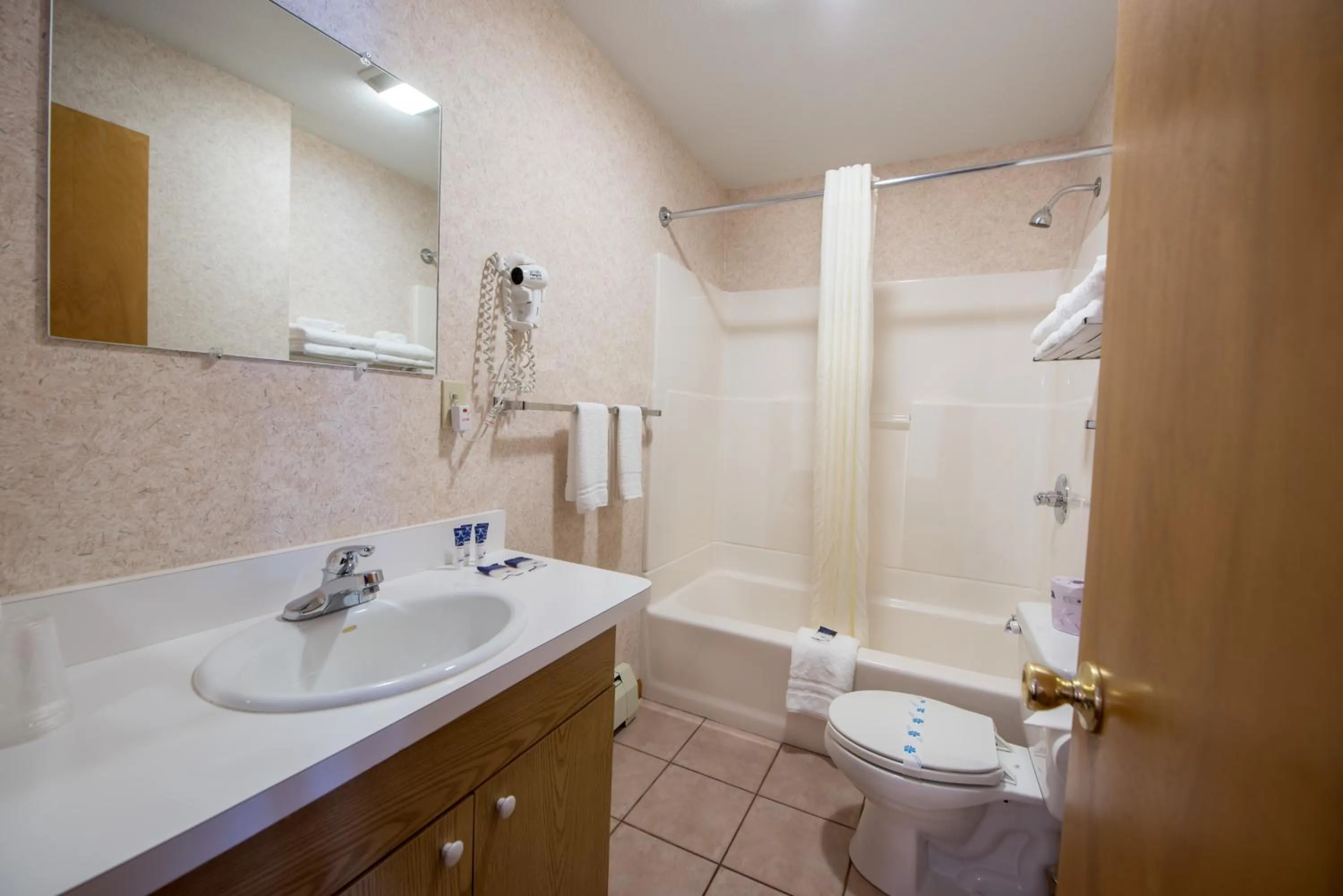 Shower in Americas Best Value Inn & Suites Lake George