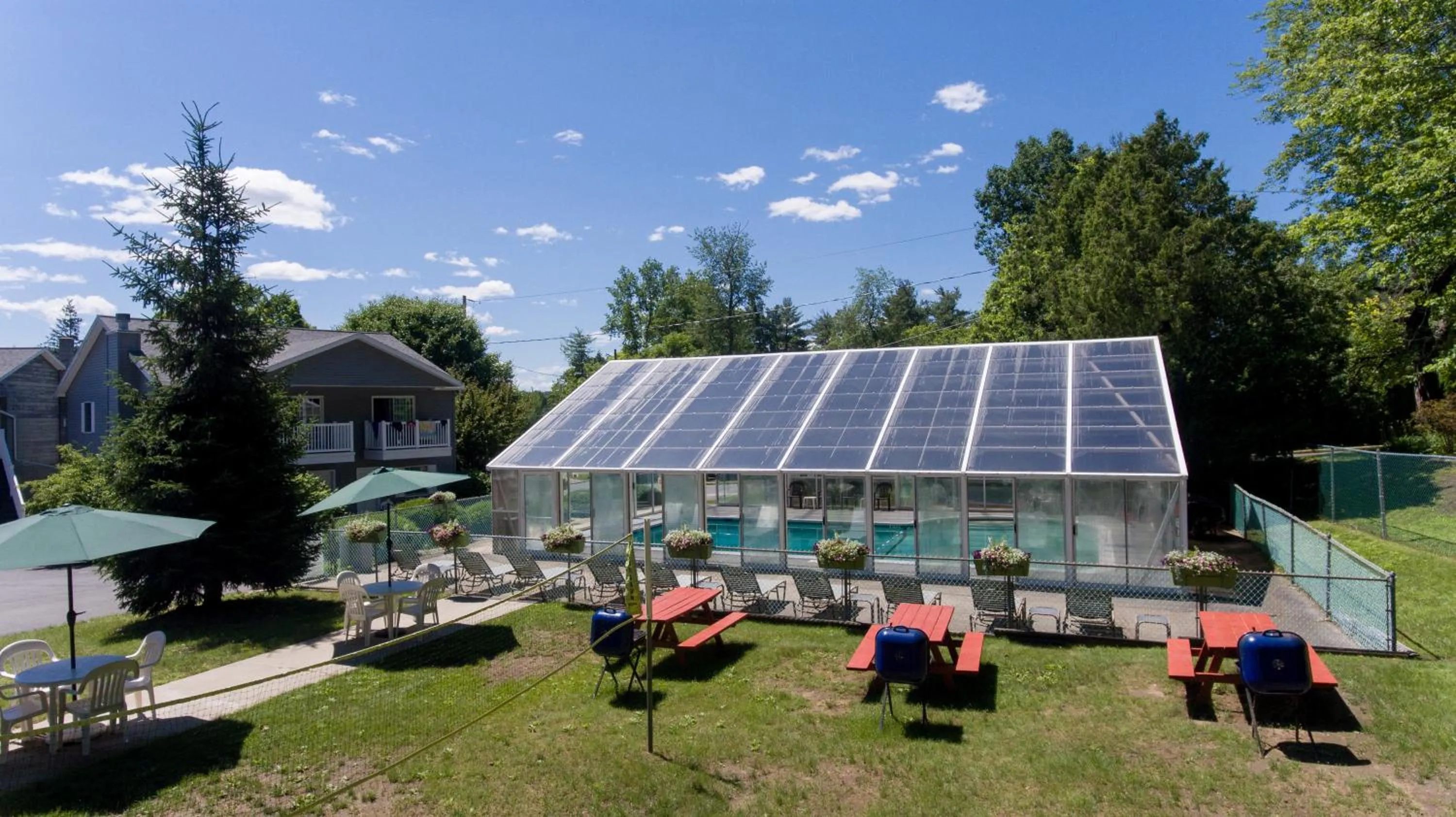 BBQ facilities in Americas Best Value Inn & Suites Lake George