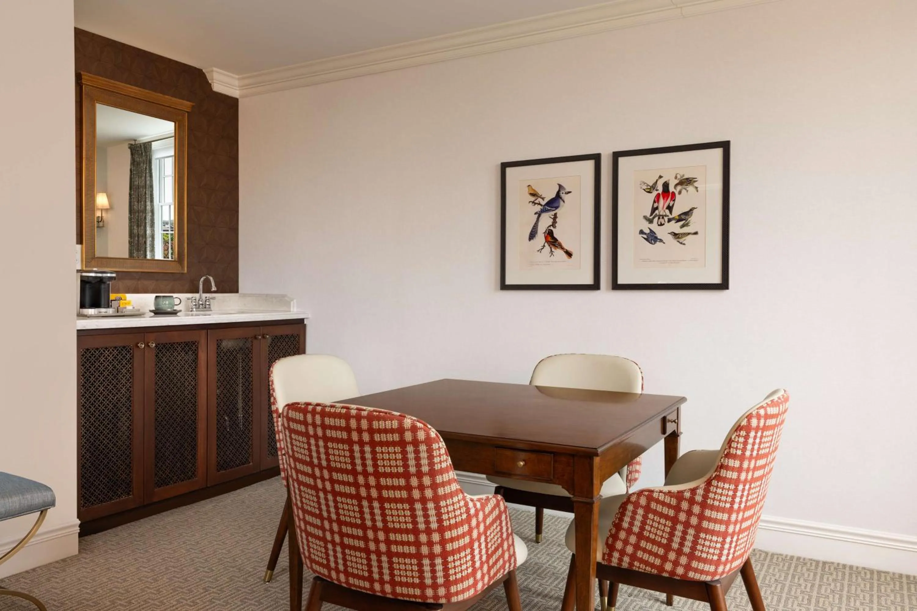 Photo of the whole room in Hotel Roanoke & Conference Center, Curio Collection by Hilton