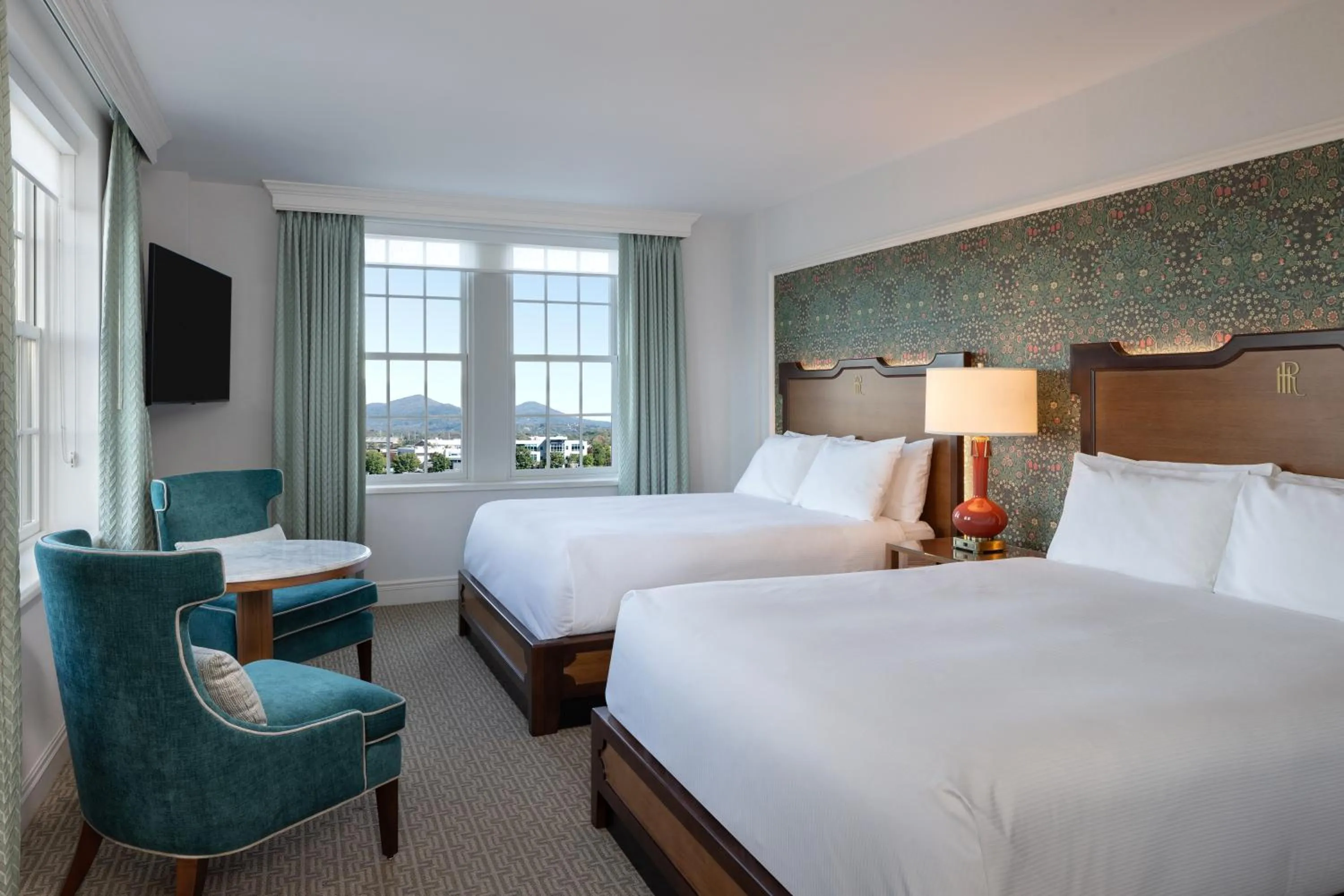 Bedroom, Bed in Hotel Roanoke & Conference Center, Curio Collection by Hilton