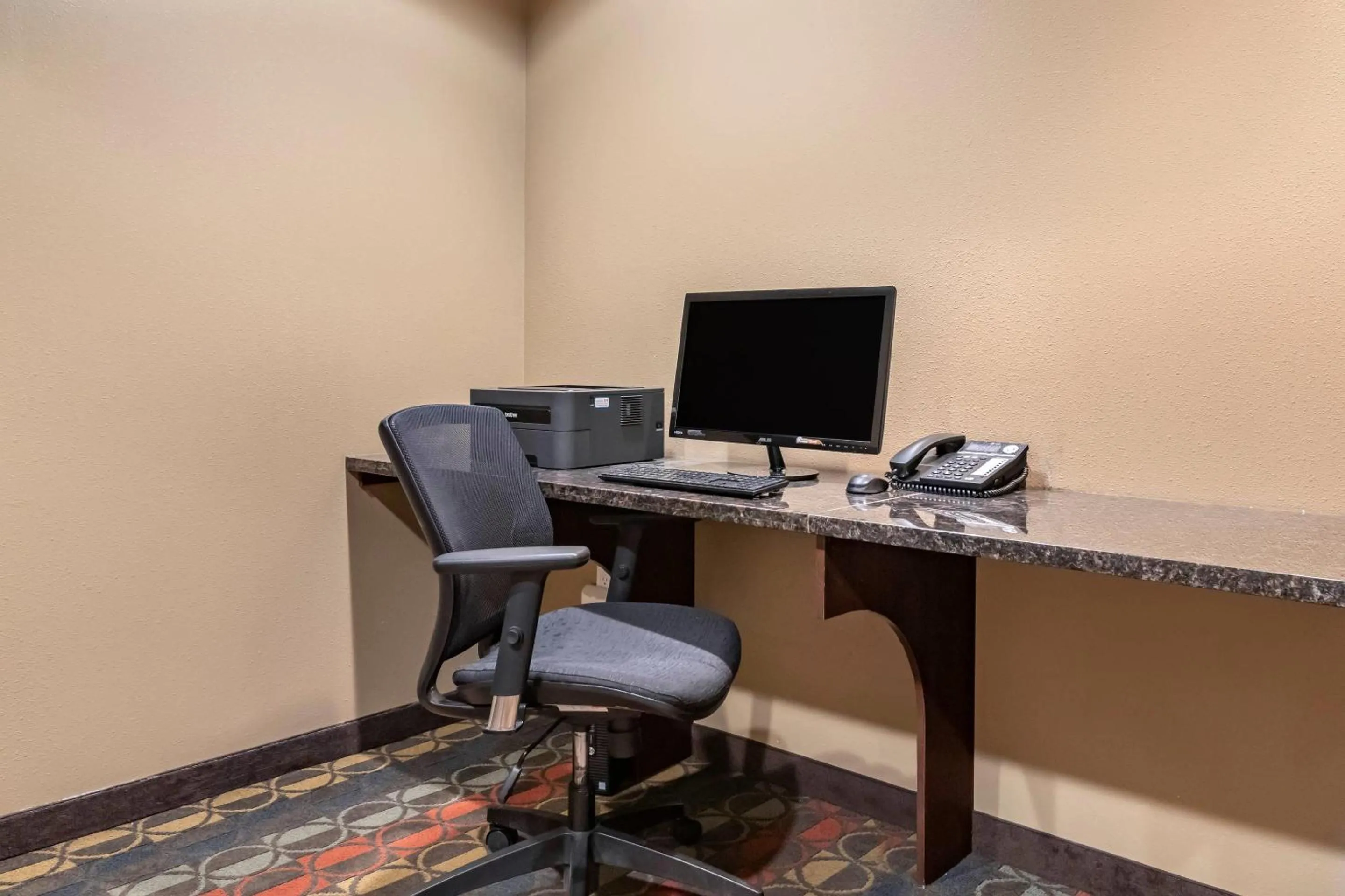 Business facilities in Quality Inn & Suites