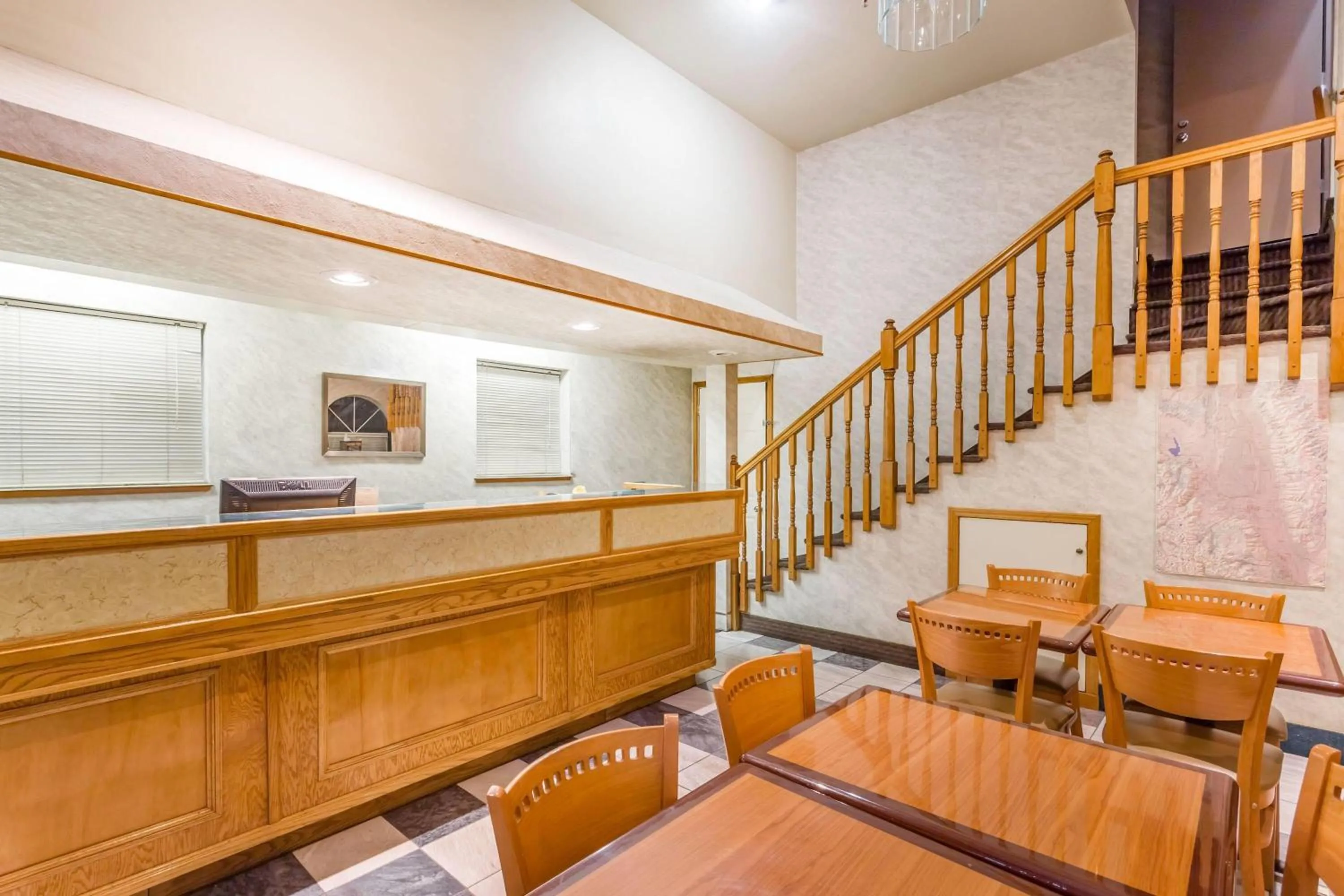 Lobby or reception in Days Inn by Wyndham Bishop