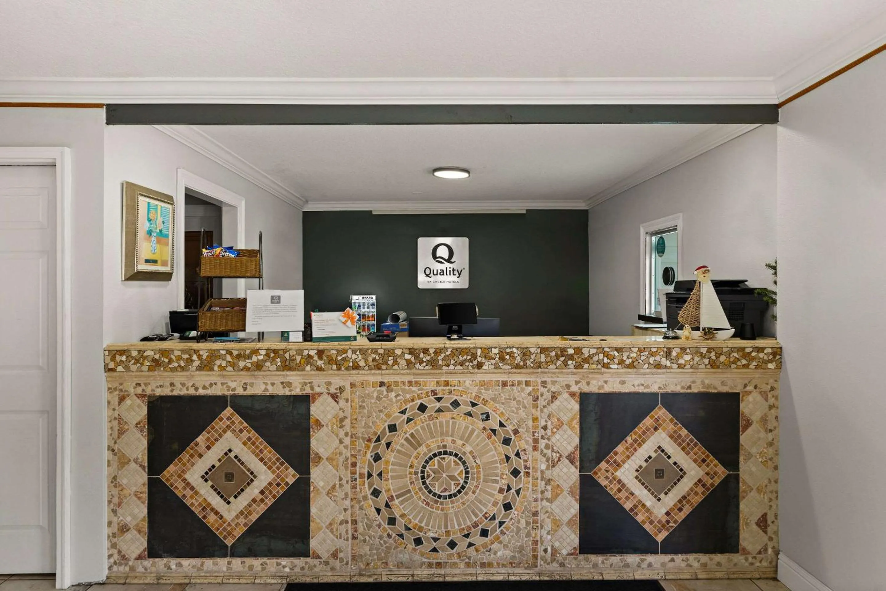Lobby or reception in Quality Inn