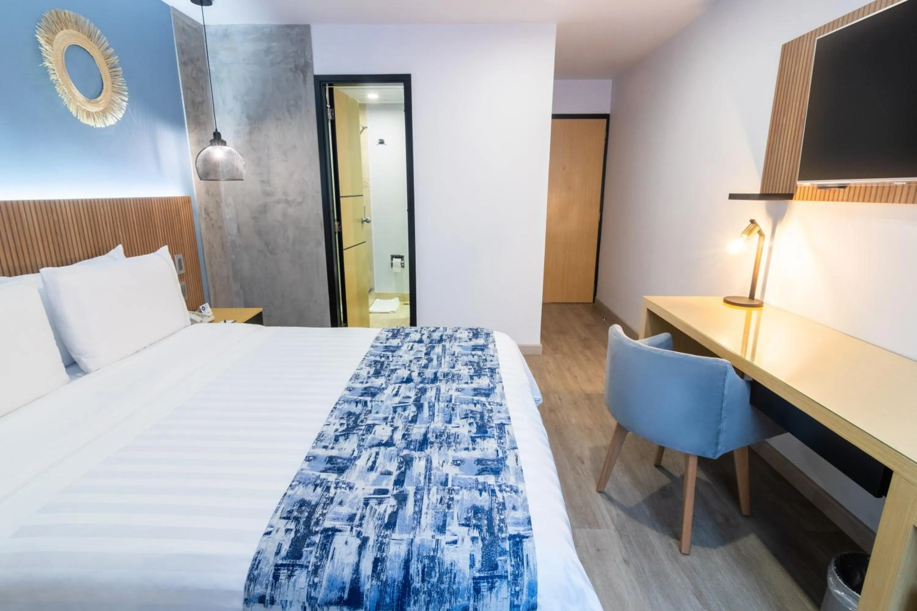 Bedroom, Bed in GHL Hotel Abadia Plaza