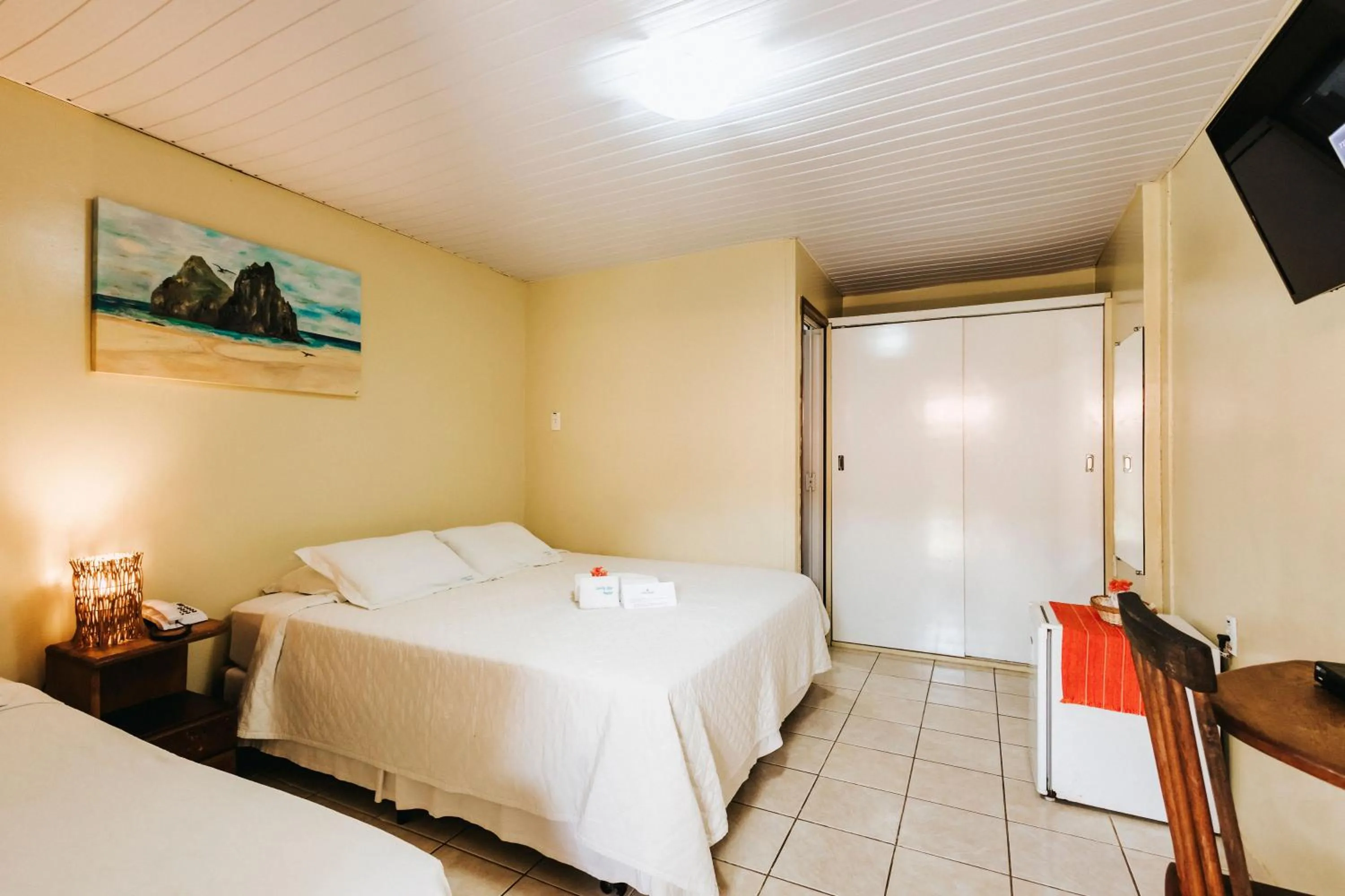 Property building, Bed in Pousada Lenda das Águas