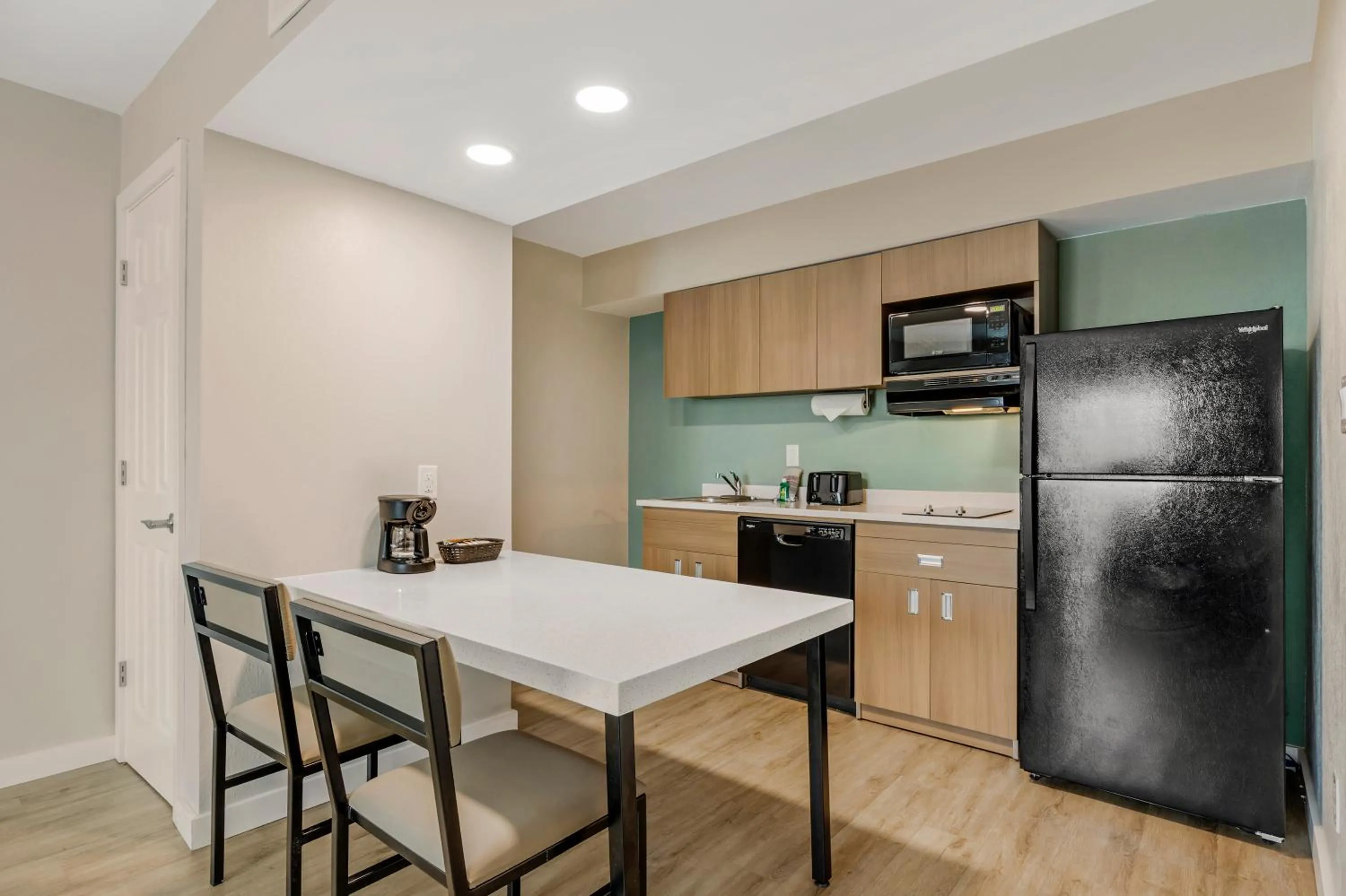 kitchen in MainStay Suites Springfield South - Battlefield Rd