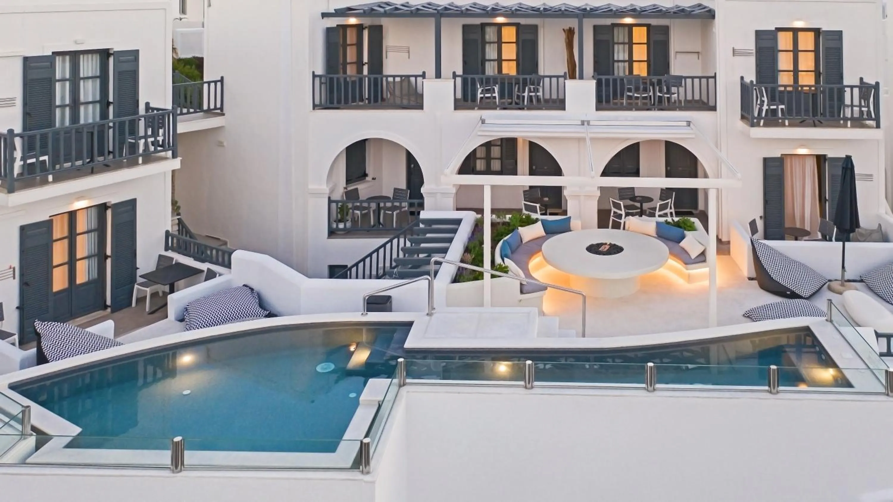 Pool view in Parian Boutique Hotel