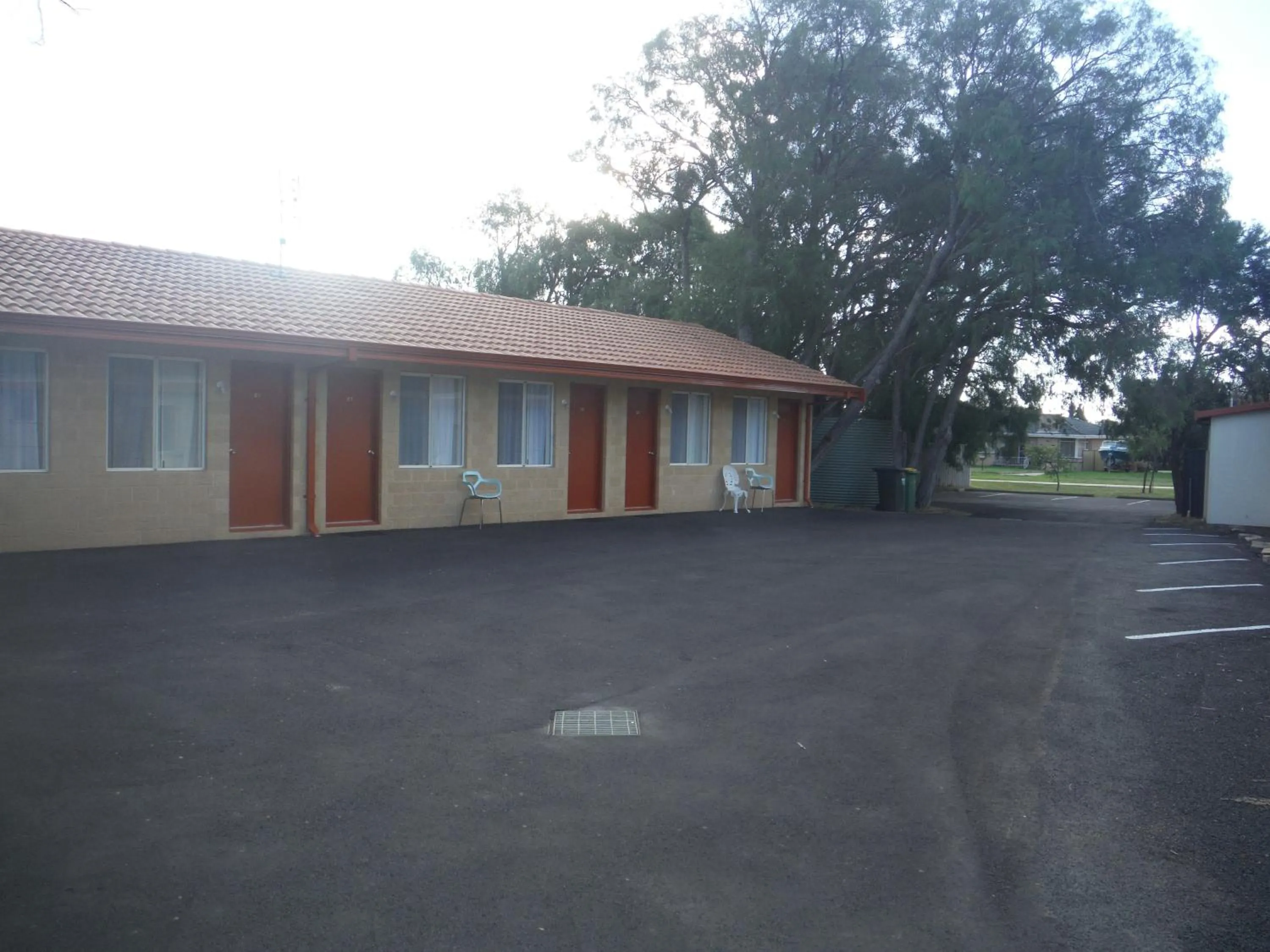 Property building in Restawile Motel