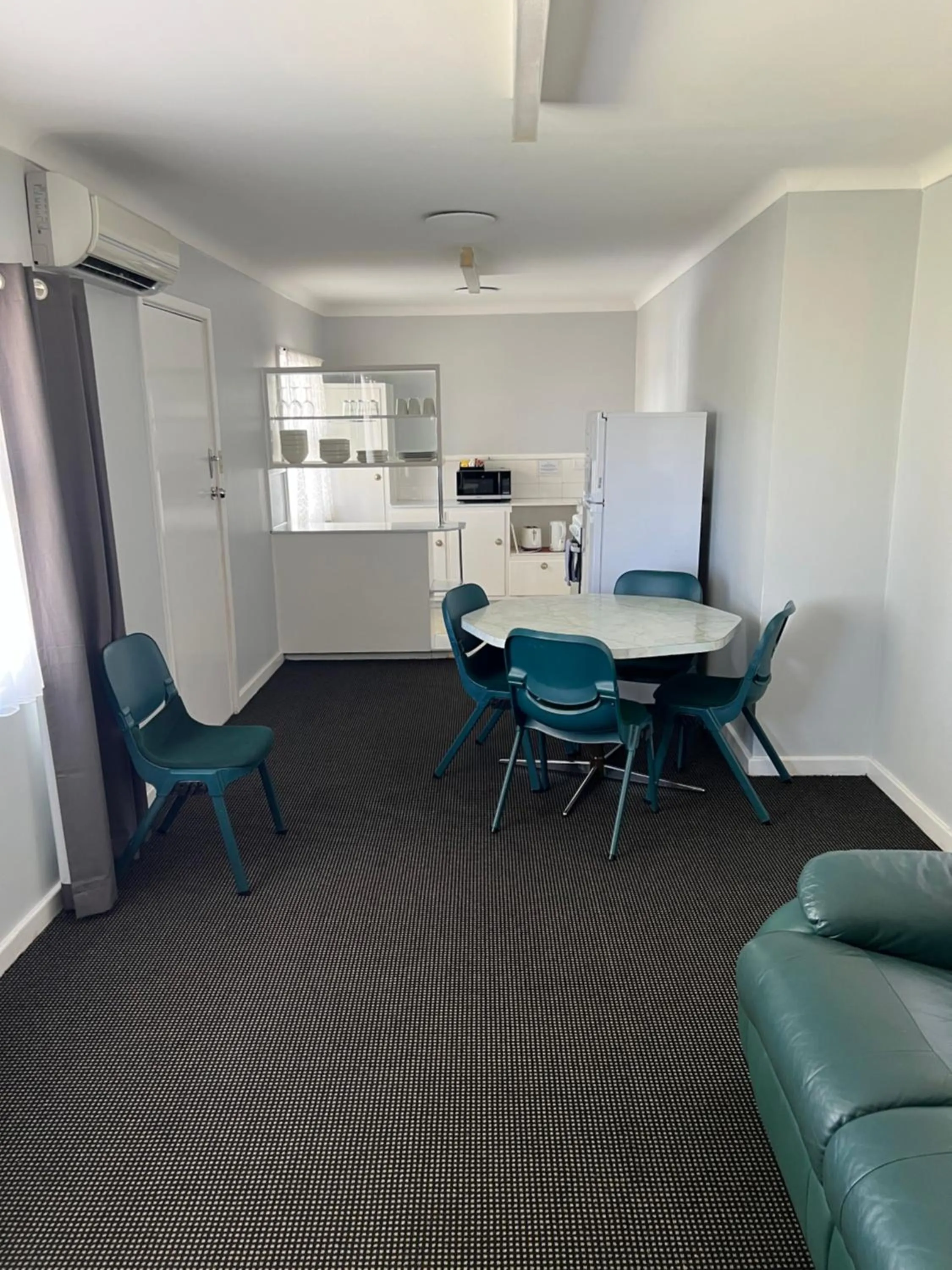 Dining area in Restawile Motel