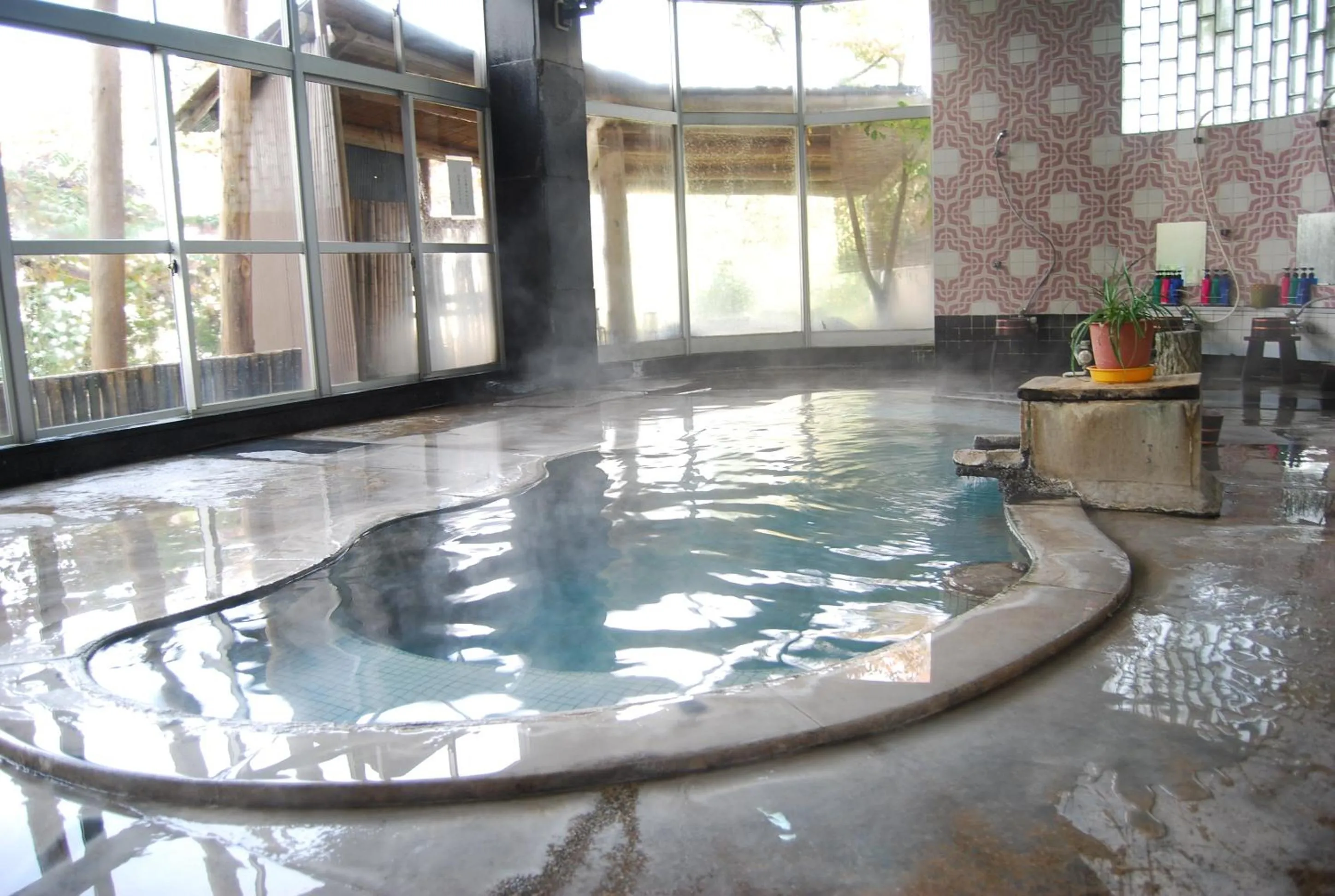 Hot Spring Bath in Kogakuro