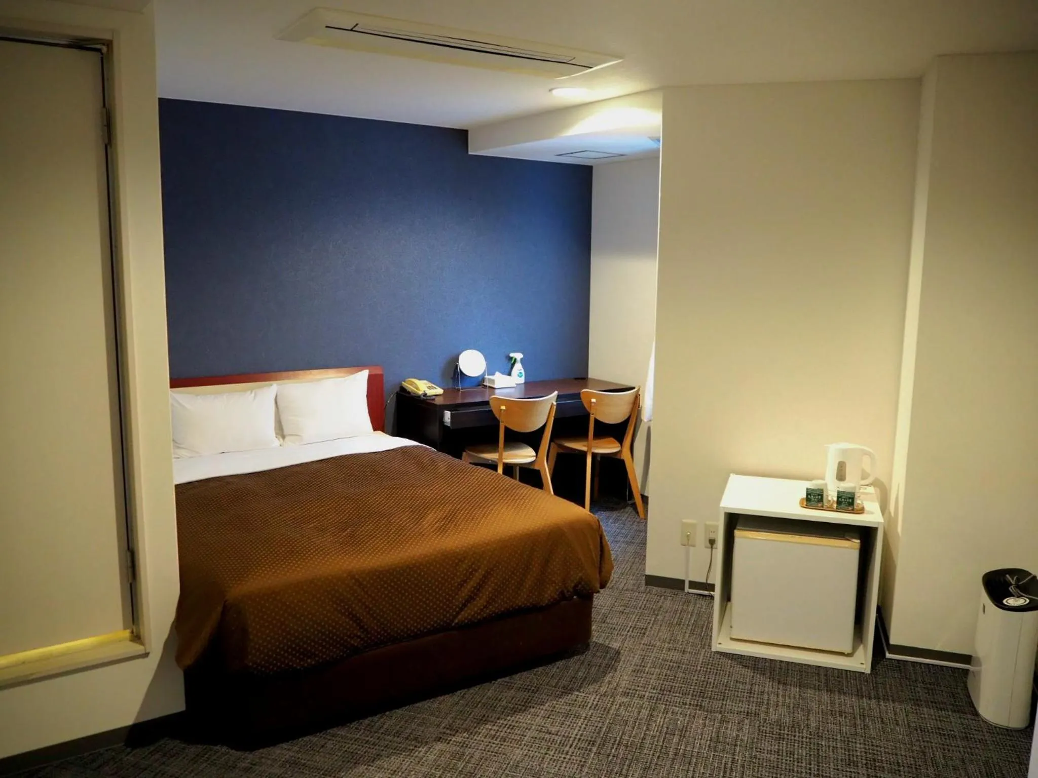 Bed in Grampus Inn Osaka Namba