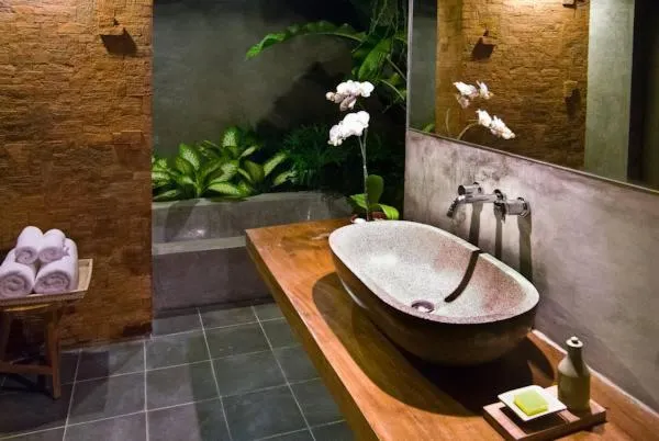 Bathroom in Komea Villa