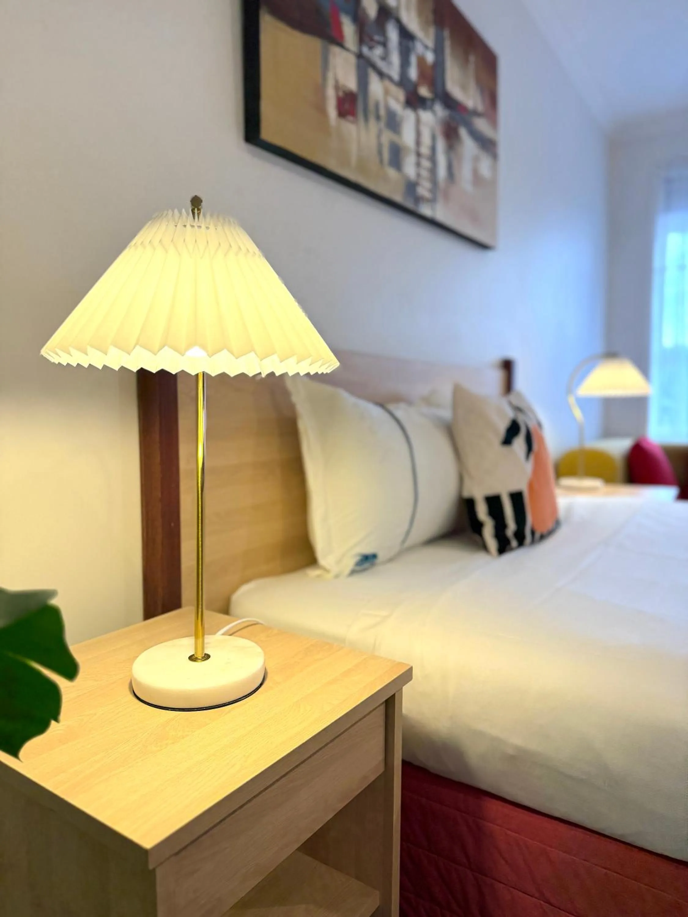 Bedroom, Bed in Beachcomber Motel & Apartments