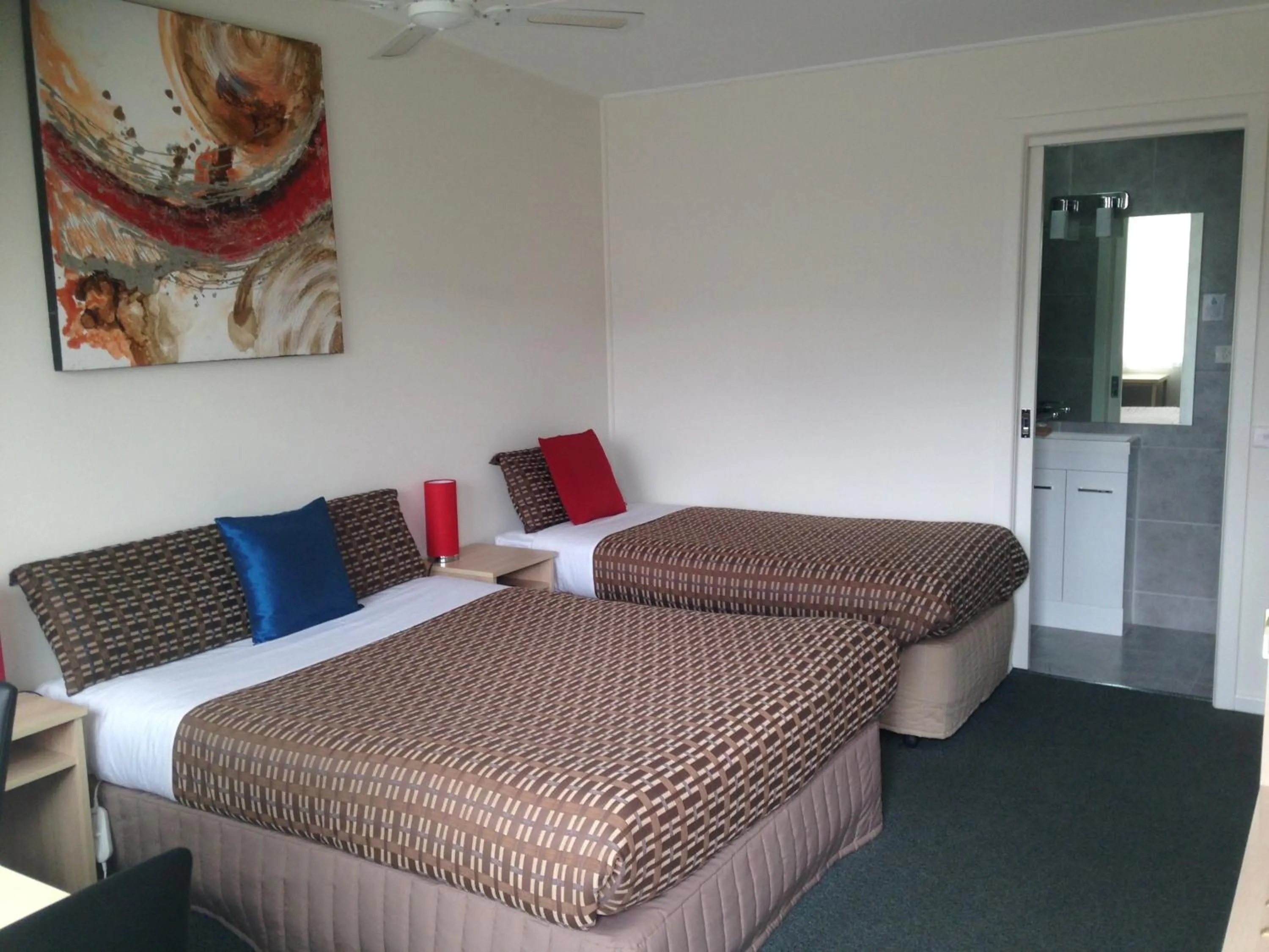 Standard Double or Twin Room in Beachcomber Motel & Apartments