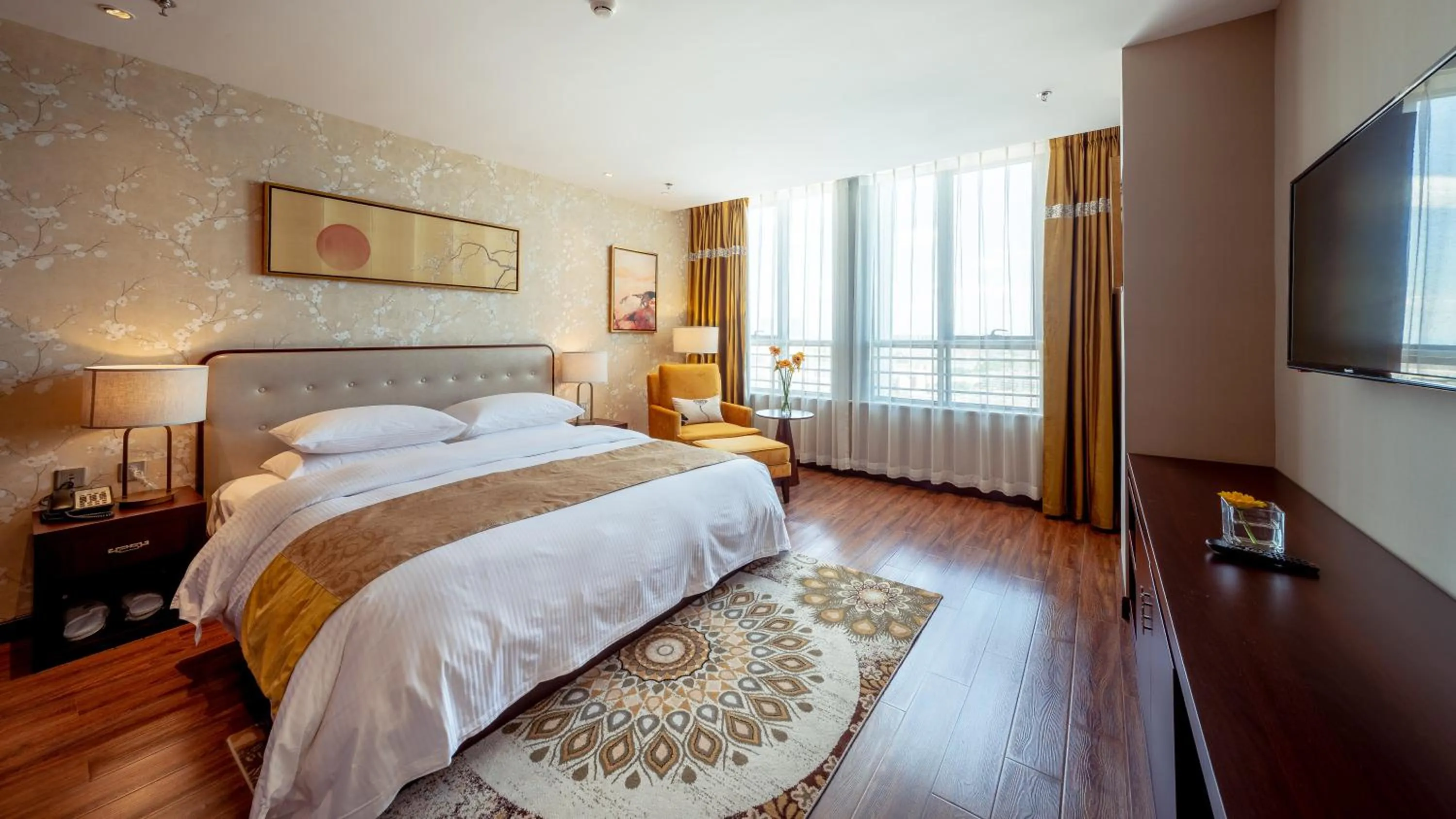 Bed in Beijing Sunflower Hotel--Beijing Universal Studios Resort