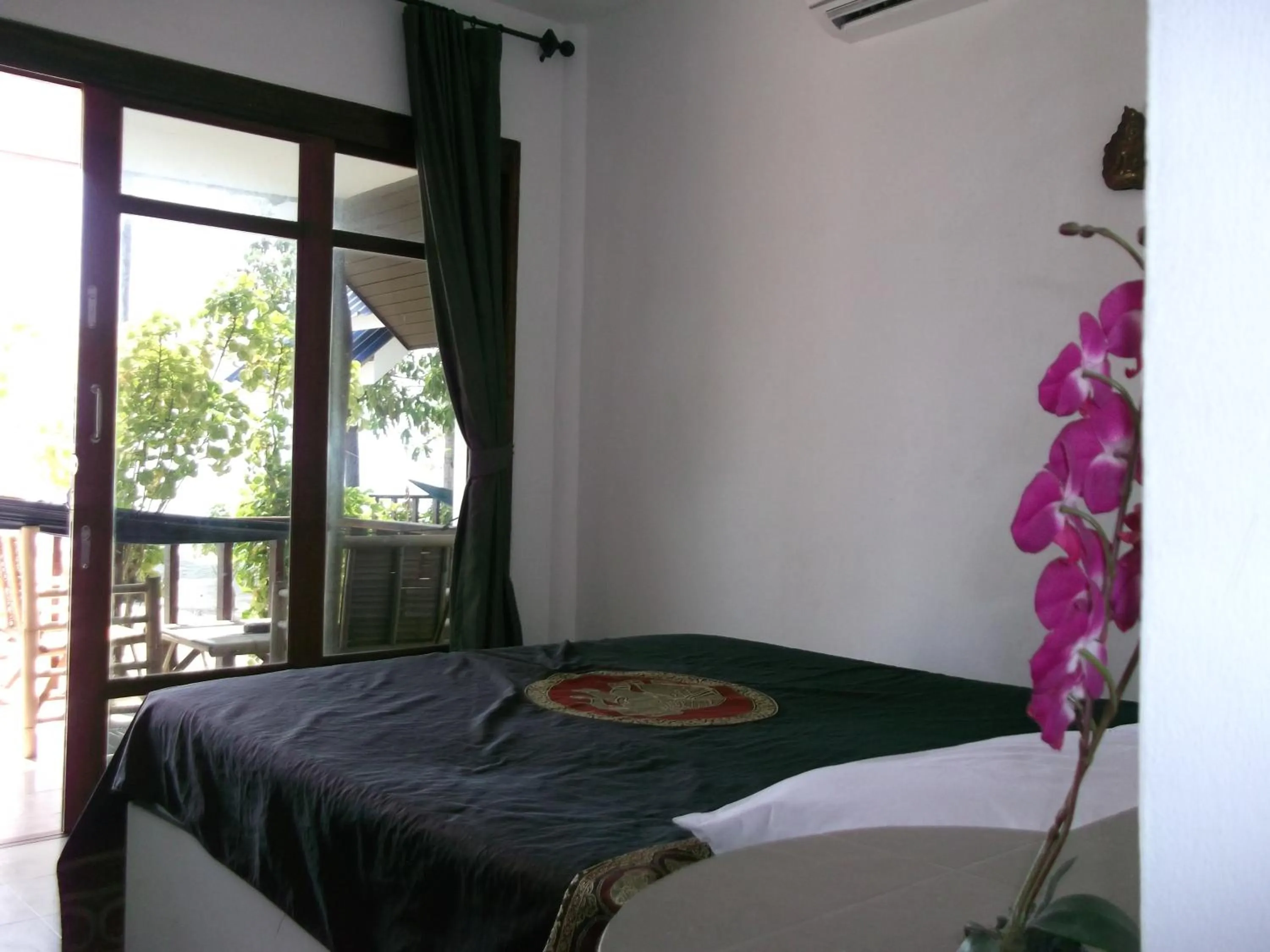 Bed in Coco Garden Resort