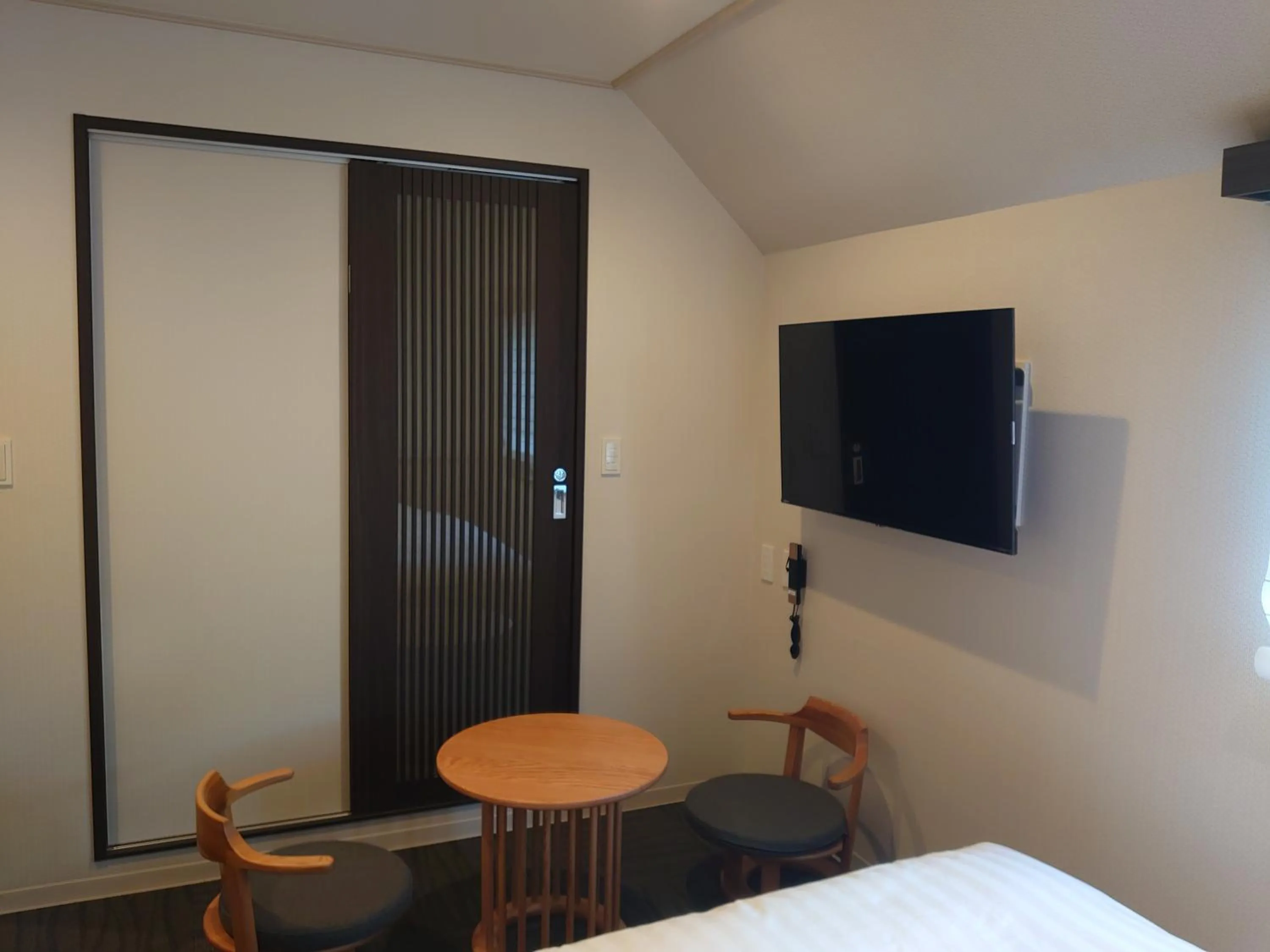 Photo of the whole room in Hotel Isago Kobe