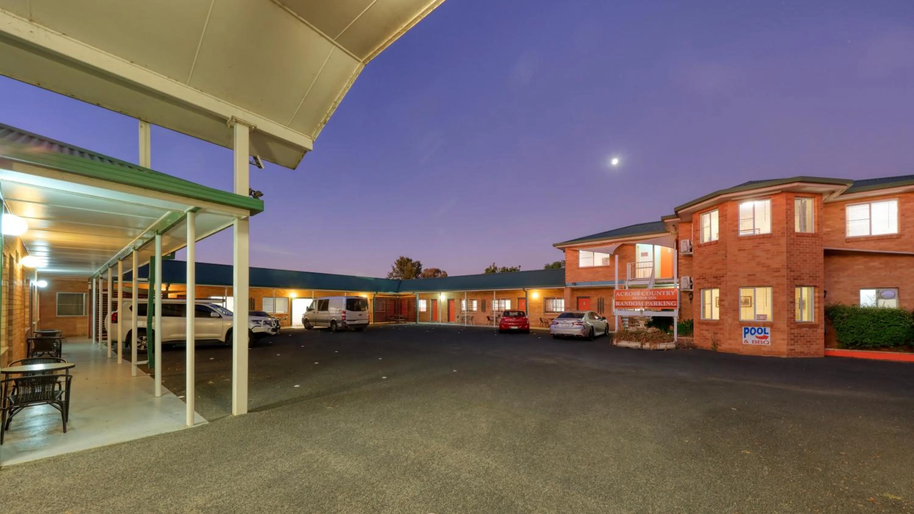 Across Country Motor Inn